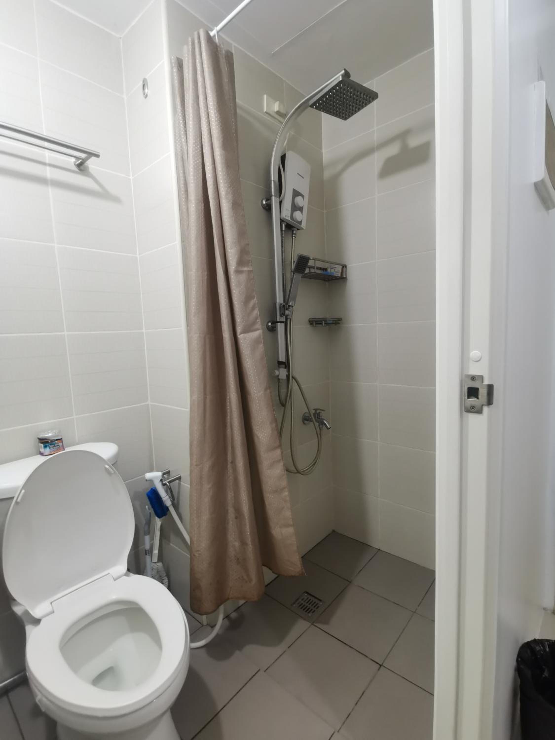 One-Bedroom Apartment - Photo 8