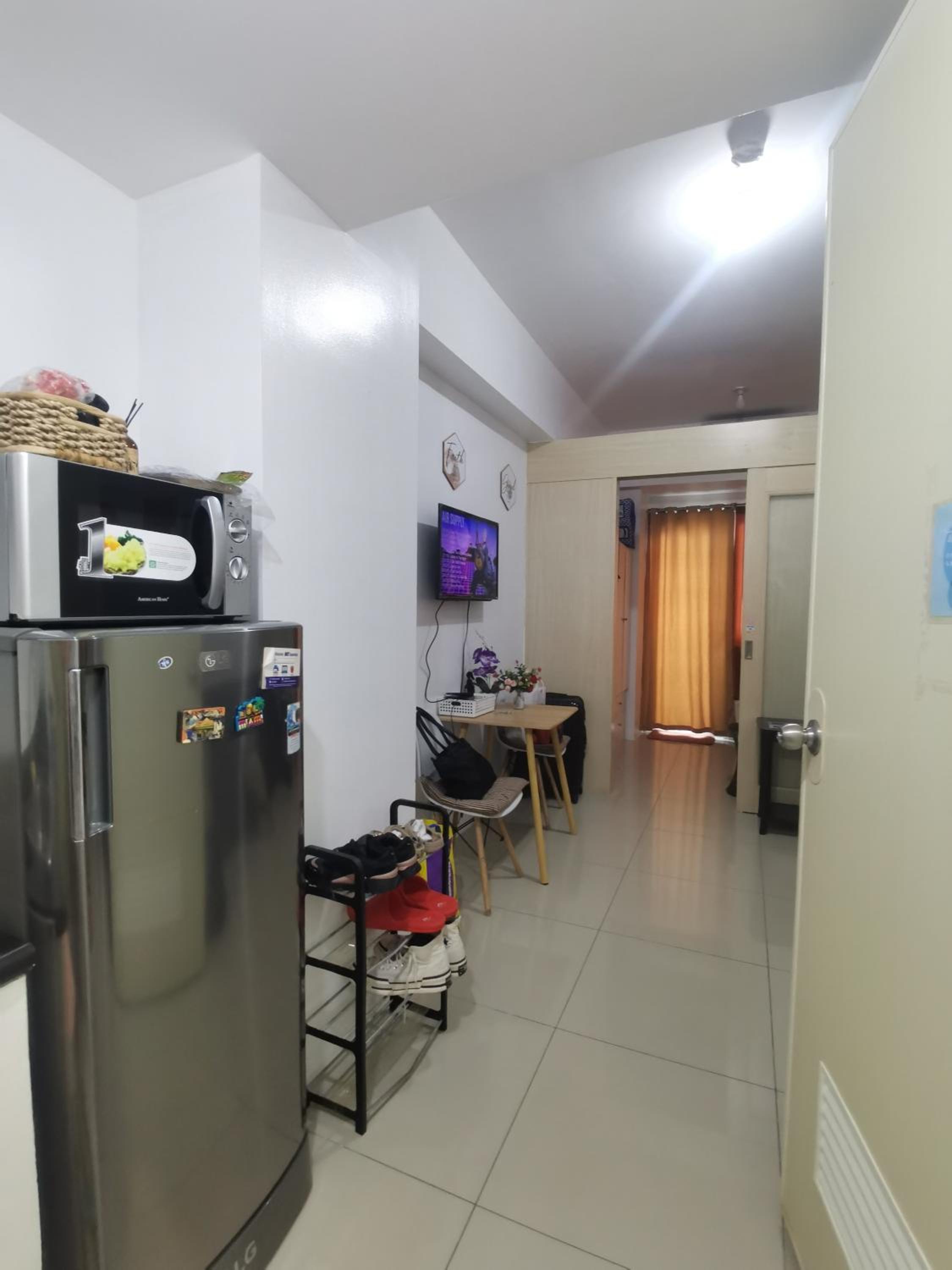 One-Bedroom Apartment - Photo 9