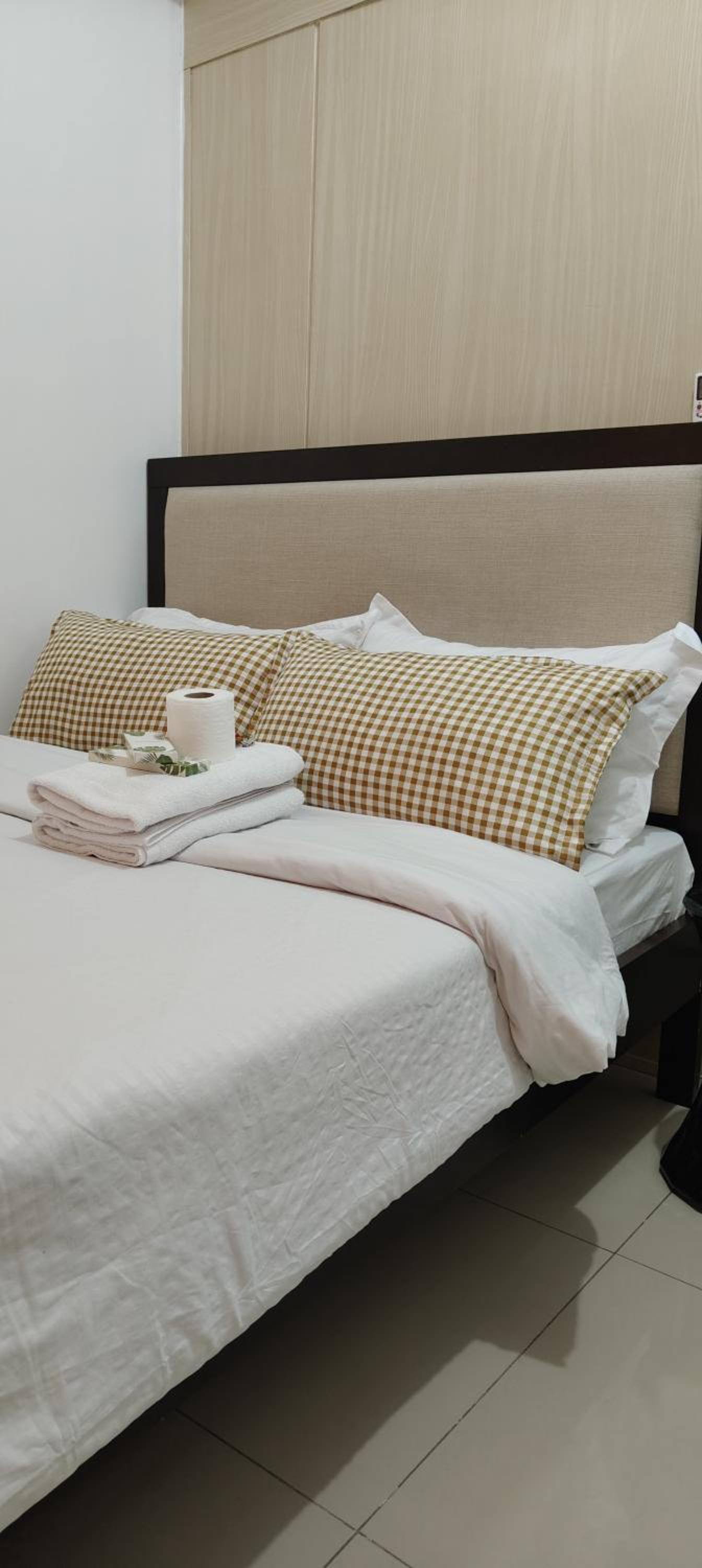 One-Bedroom Apartment - Photo 4