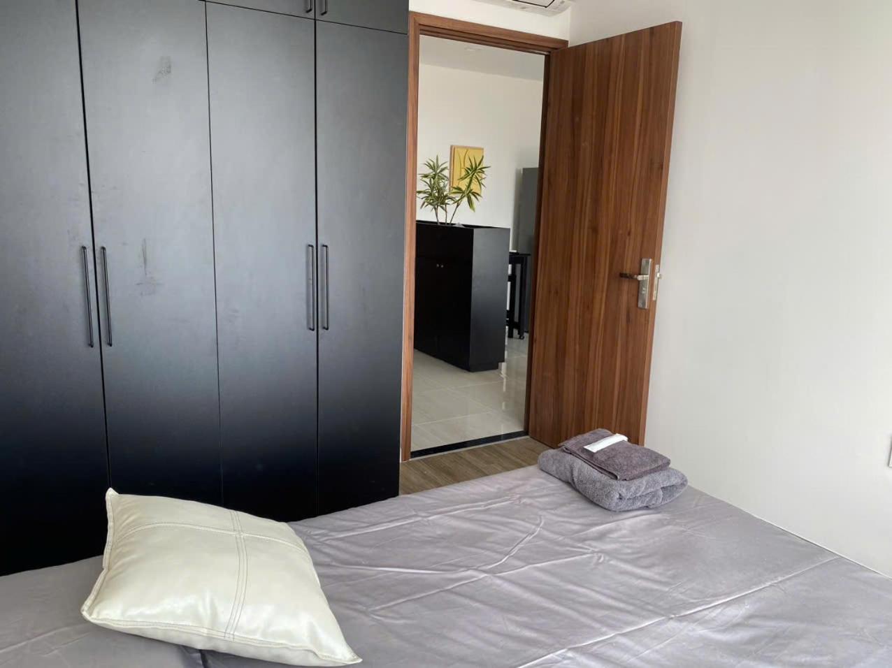 One-Bedroom Apartment - Photo 16