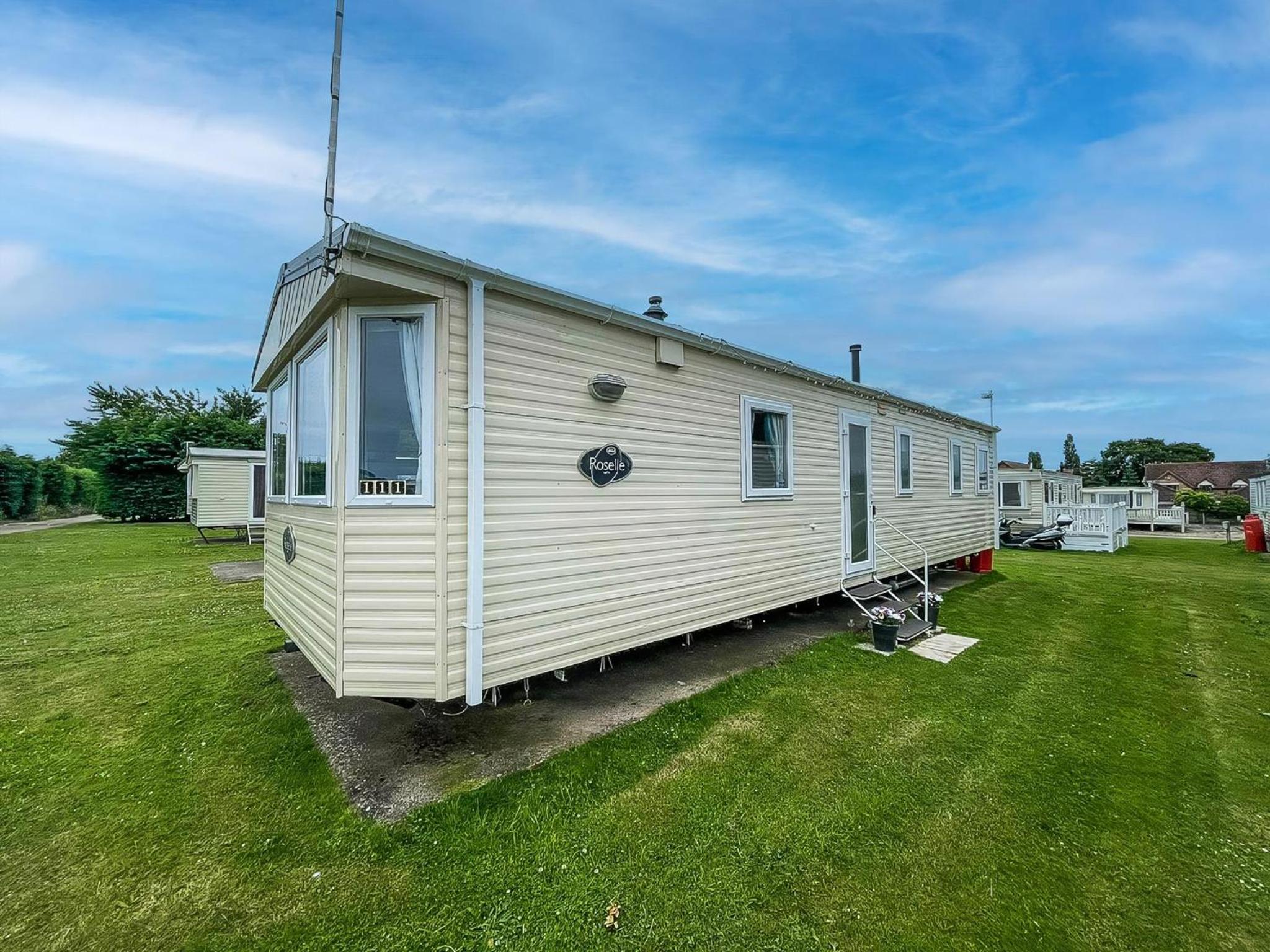 Mobile Home photo 2