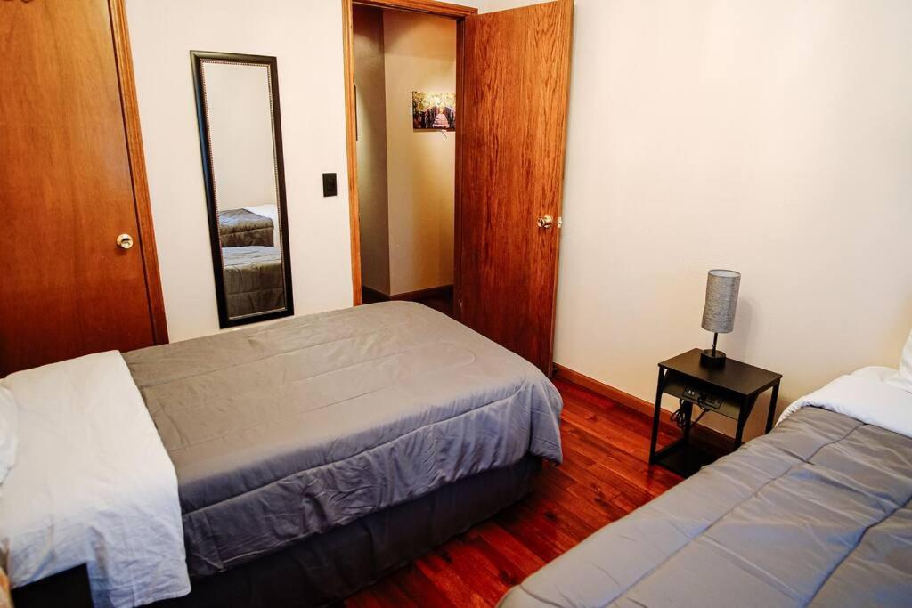 Three-Bedroom House photo 3