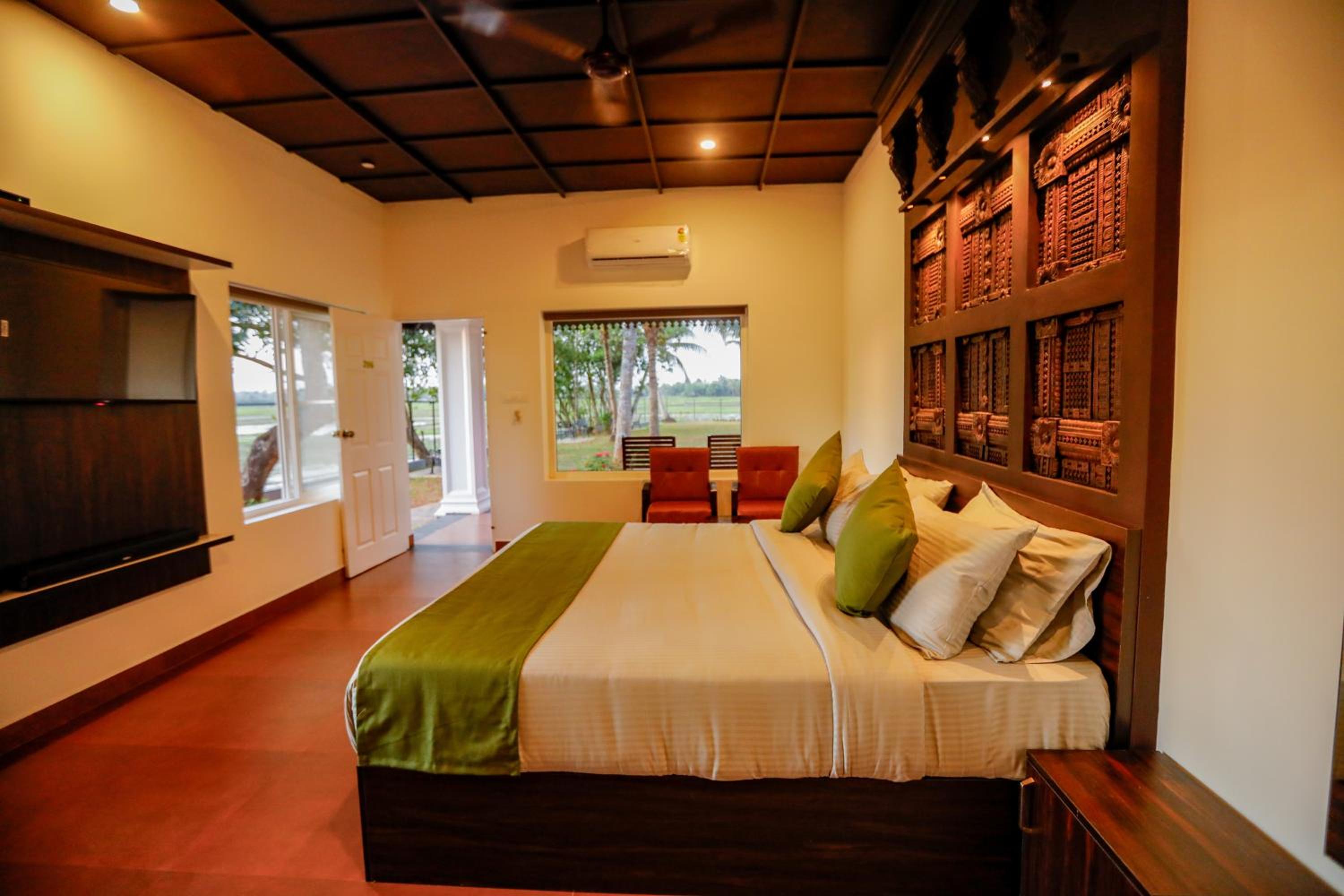 Superior room with Paddy field view photo 2