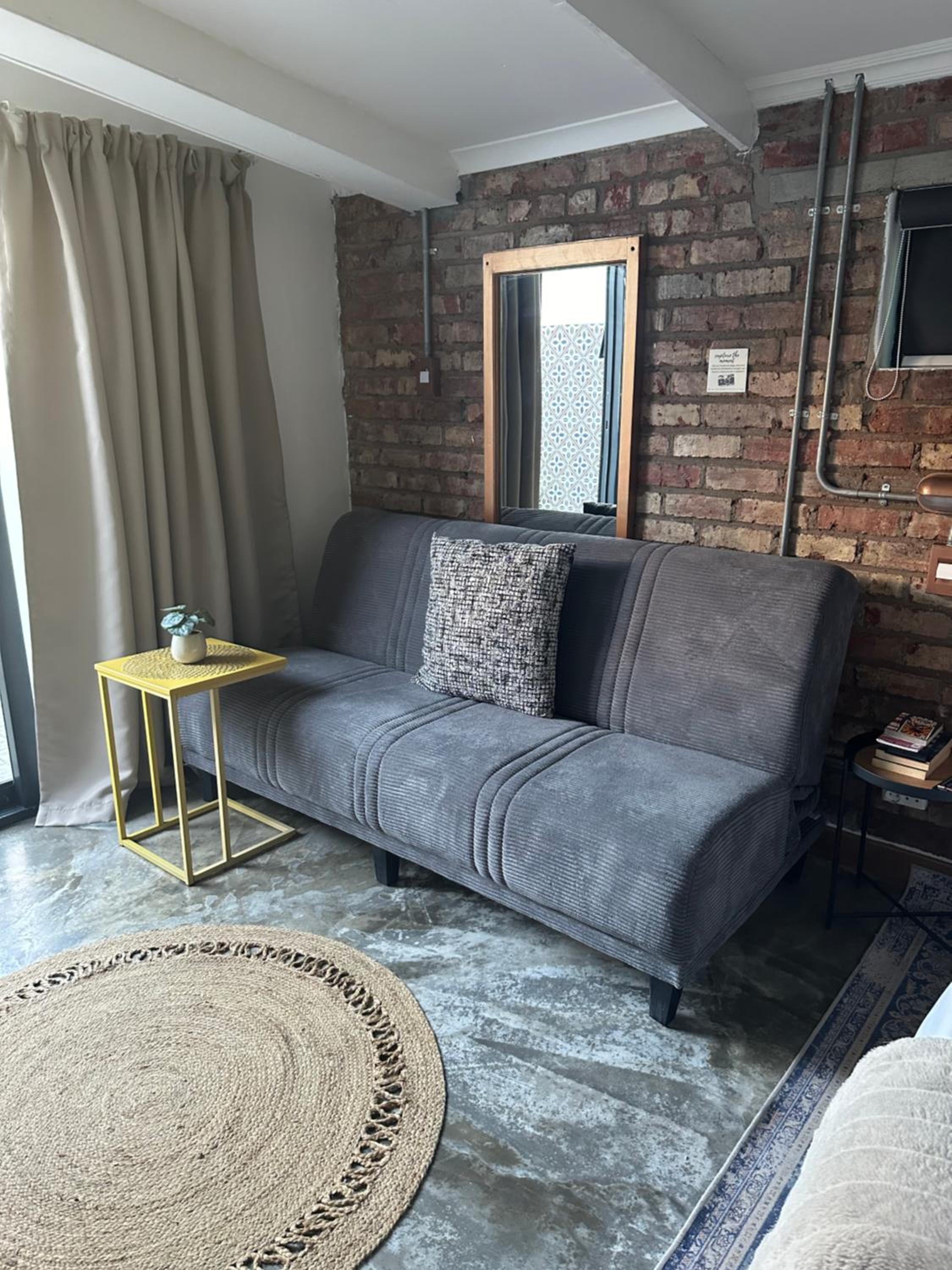 Apartment photo 1
