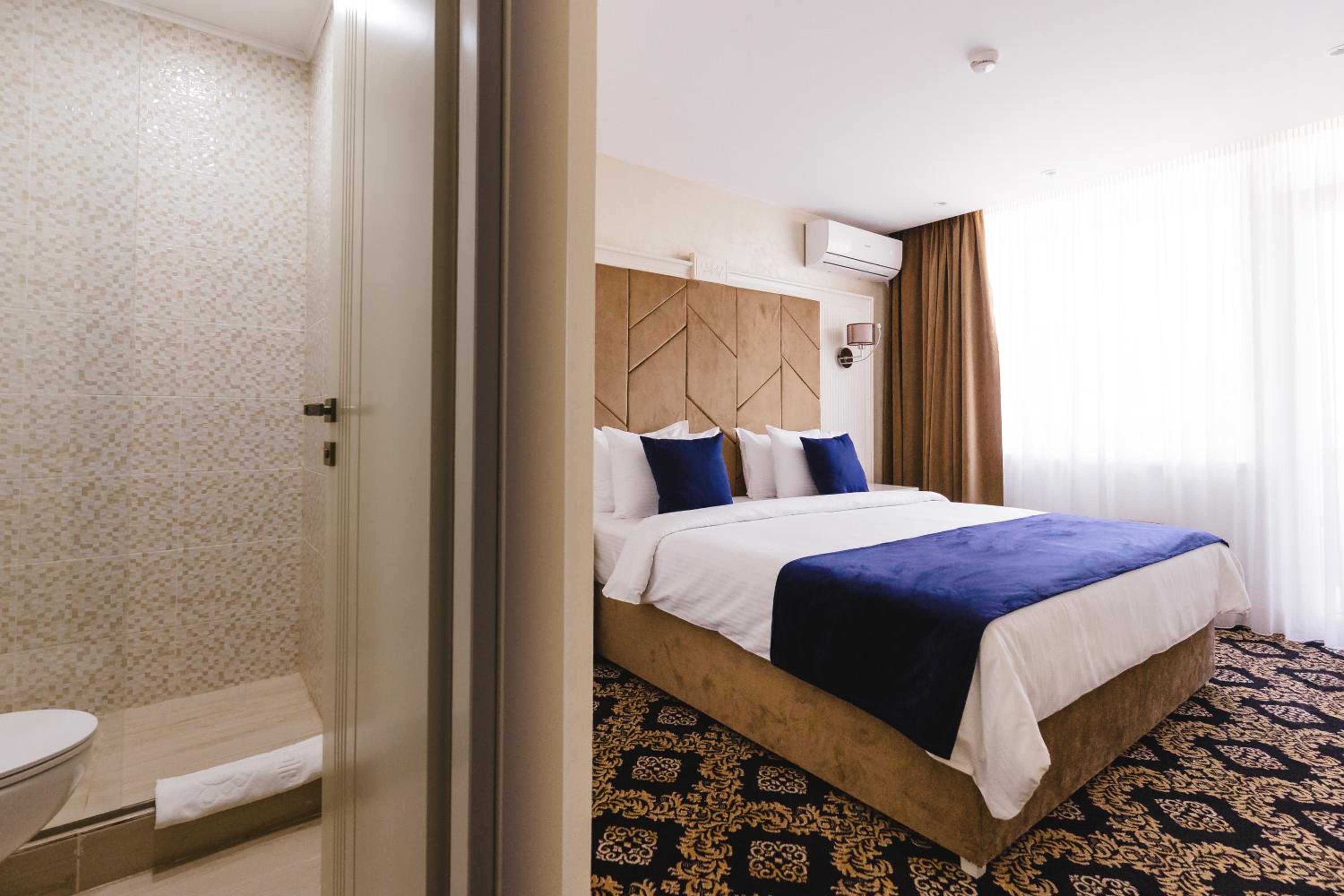 Standard Double Room - Photo 4
