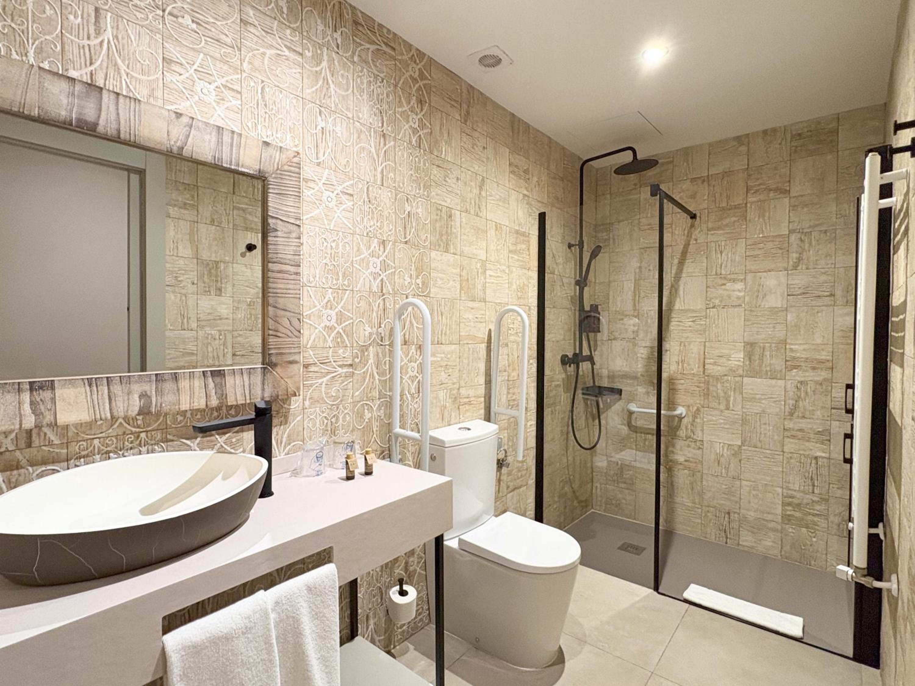 Family Room with Bath photo 3