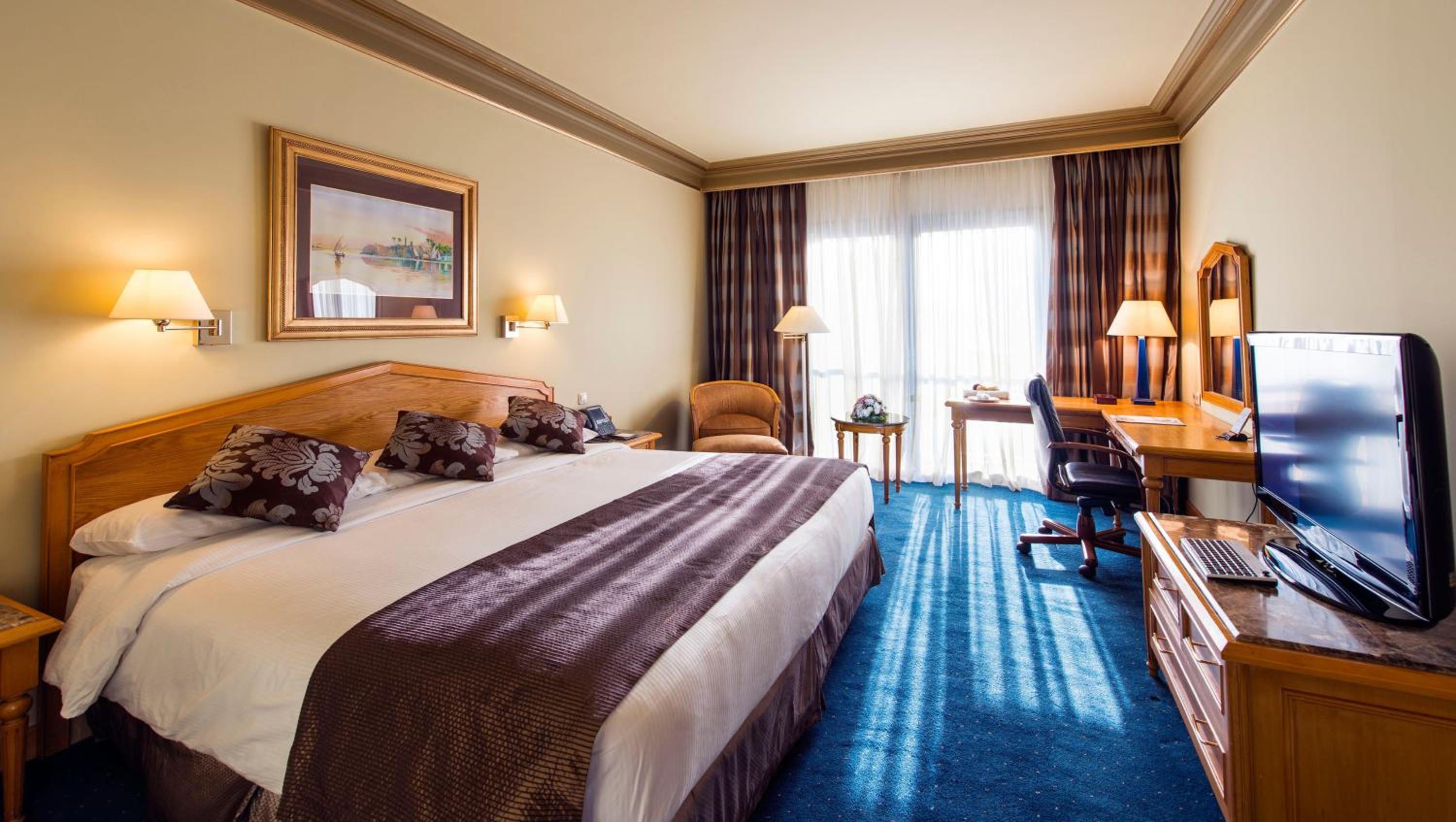 Superior Double Room with Pool View