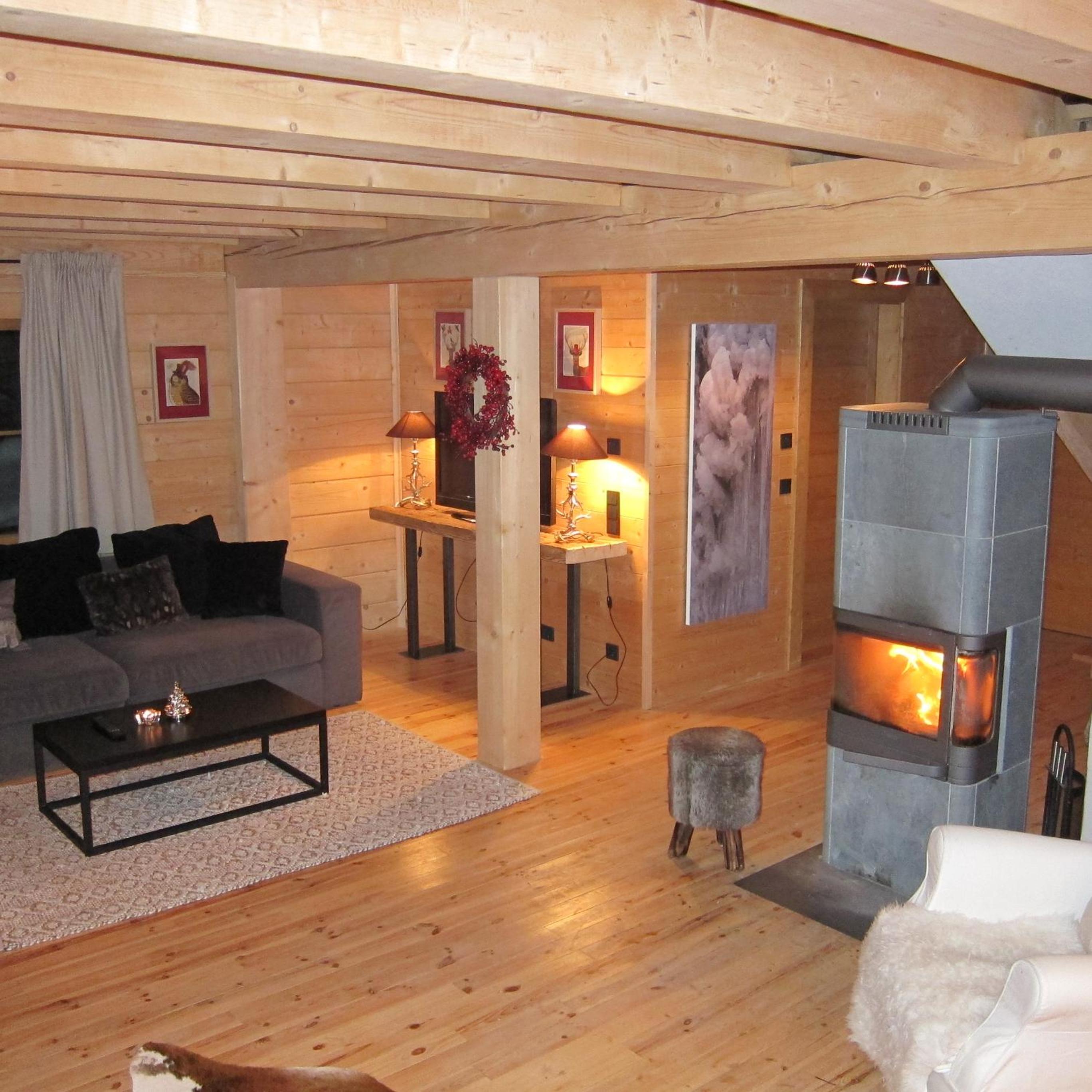 Chalet with Balcony and Terrace photo 1