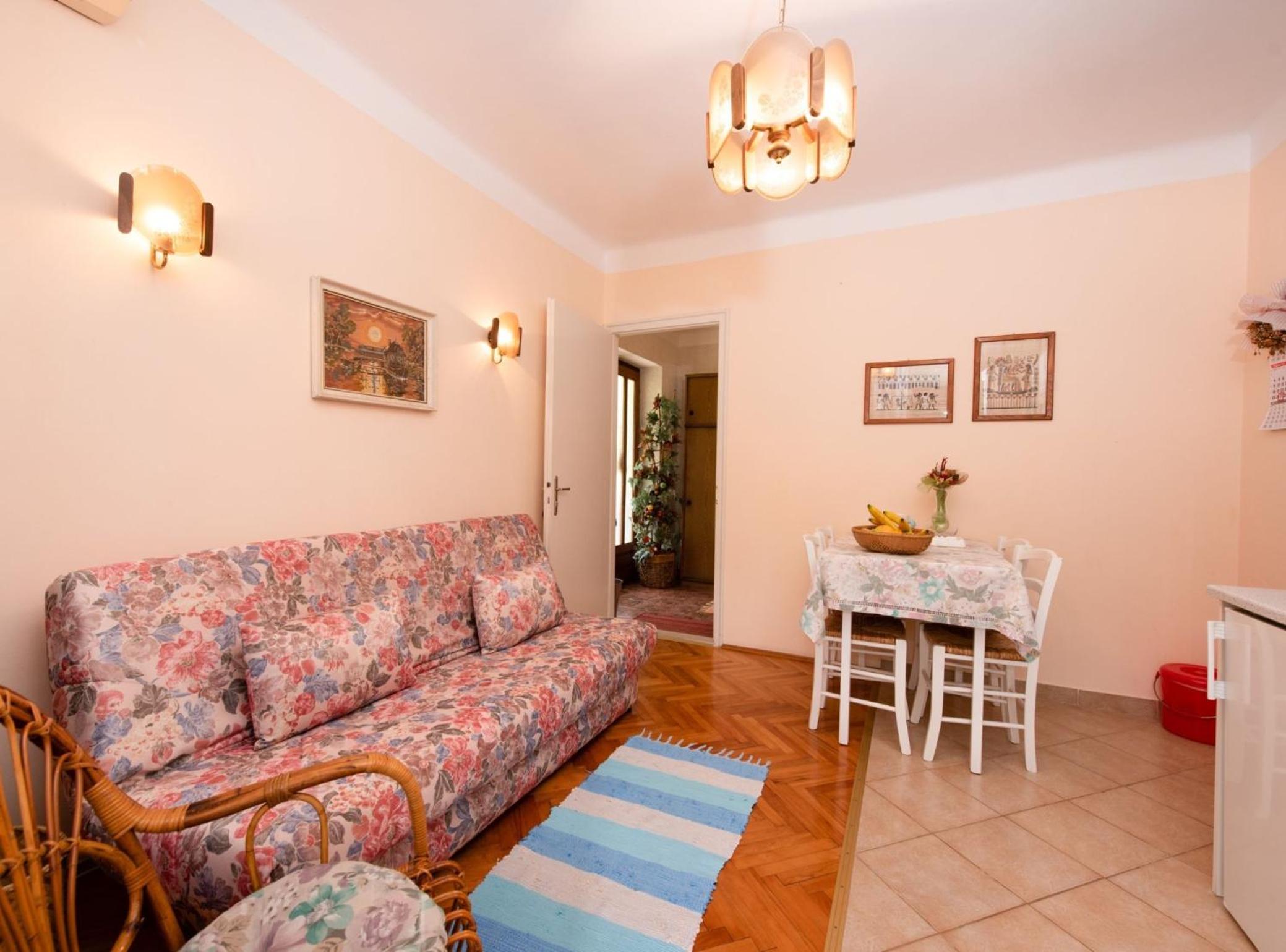 One Bedroom Apartment With Sea View