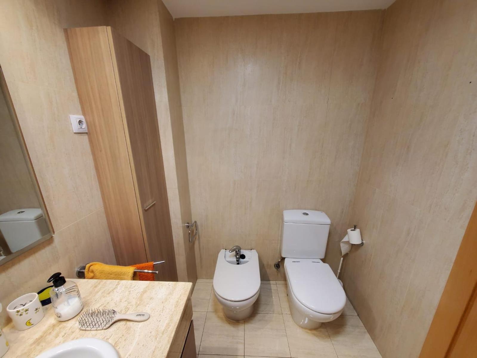 Double or Twin Room with Private Bathroom photo 3