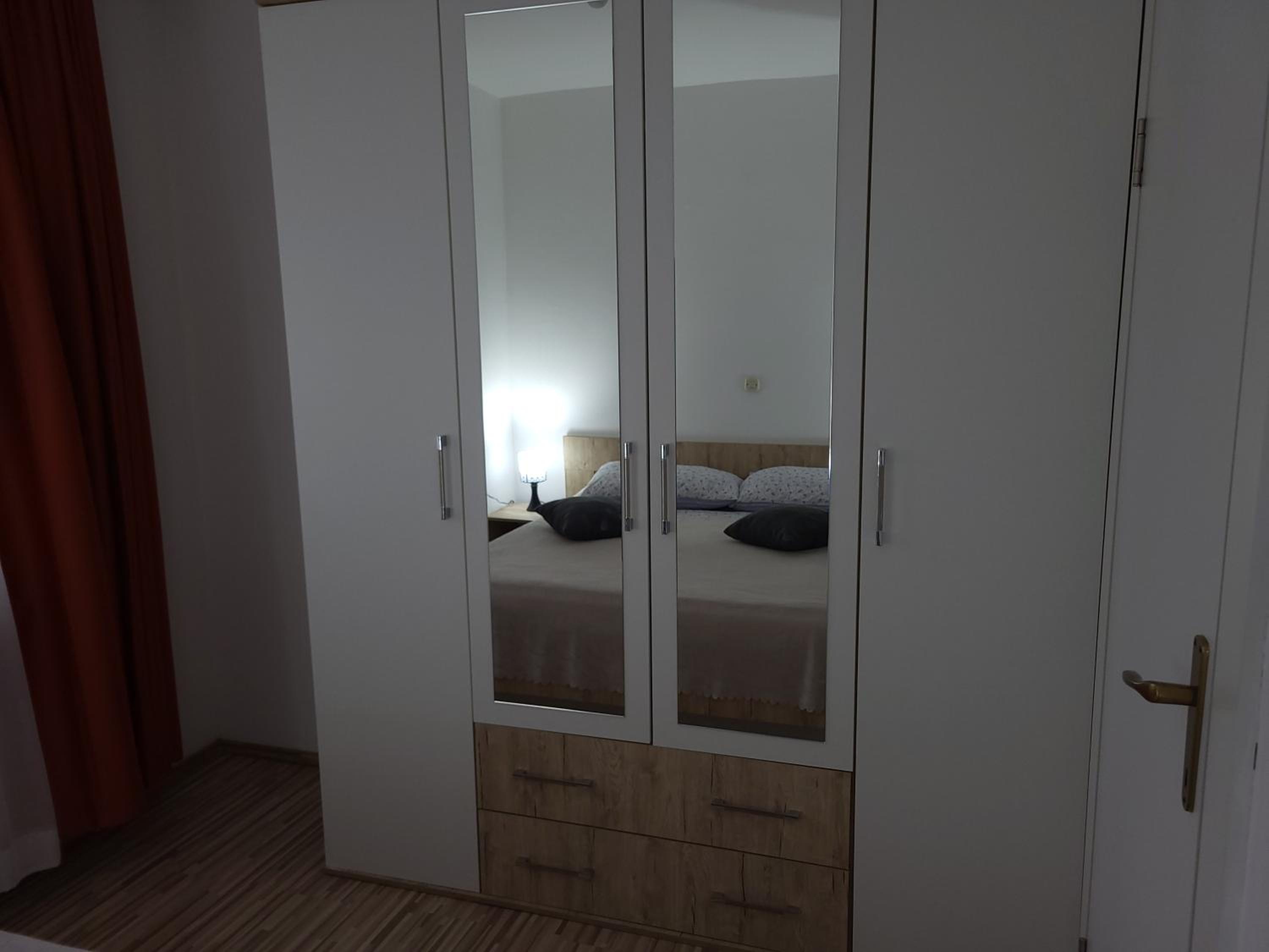 One-Bedroom Apartment - Photo 29