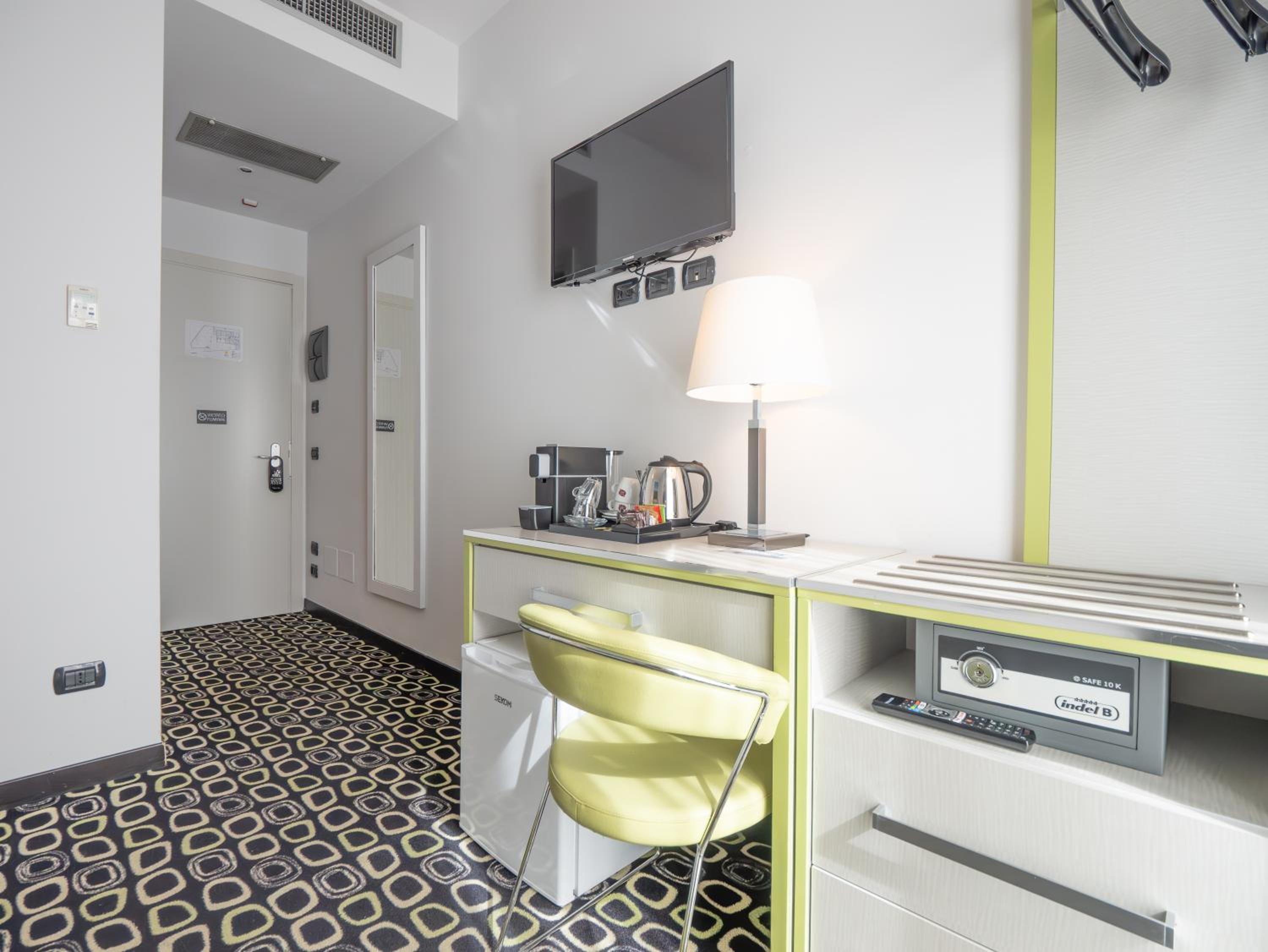 Deluxe Double Room photo 2