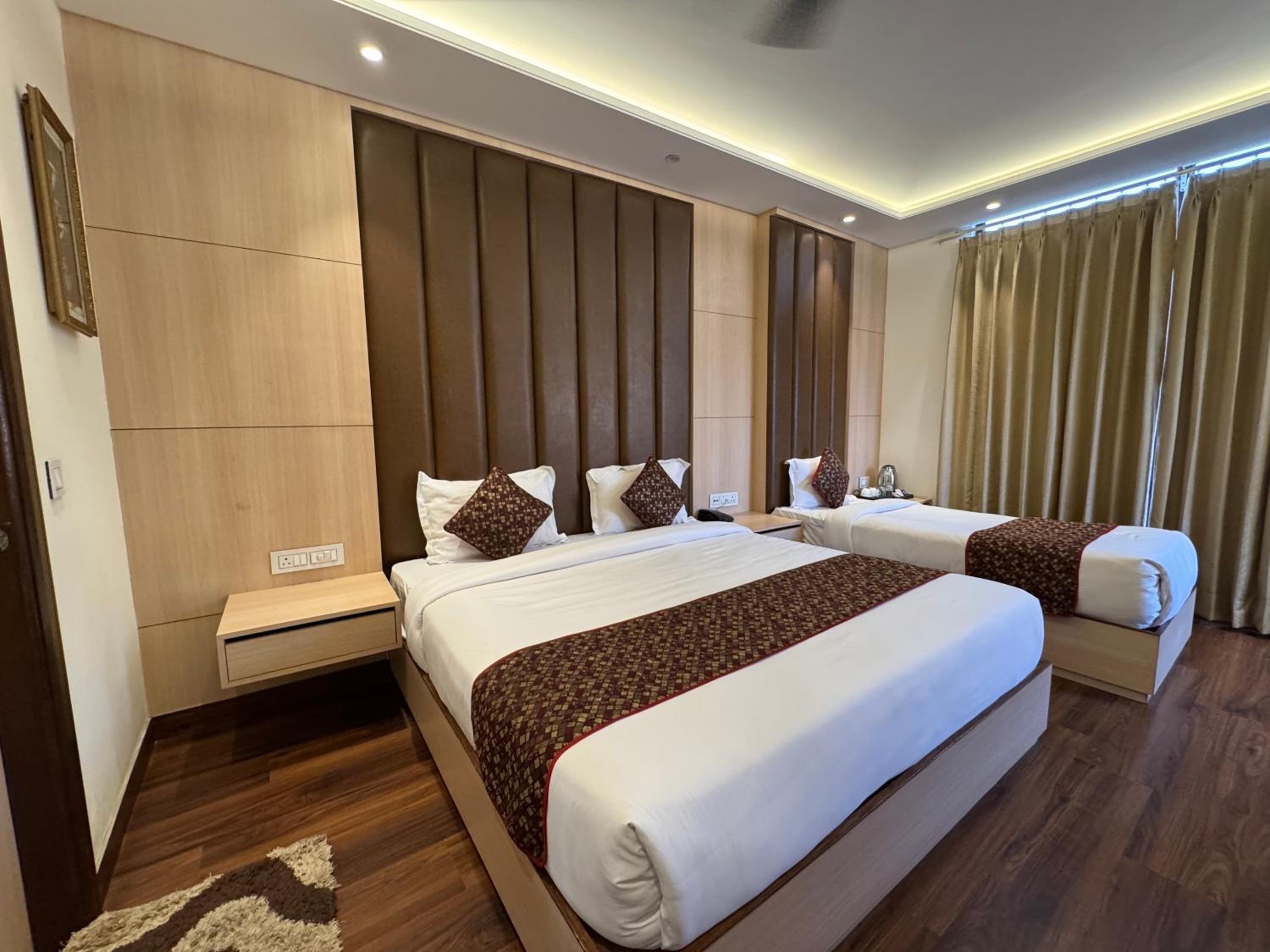 Luxury Triple Room photo 2