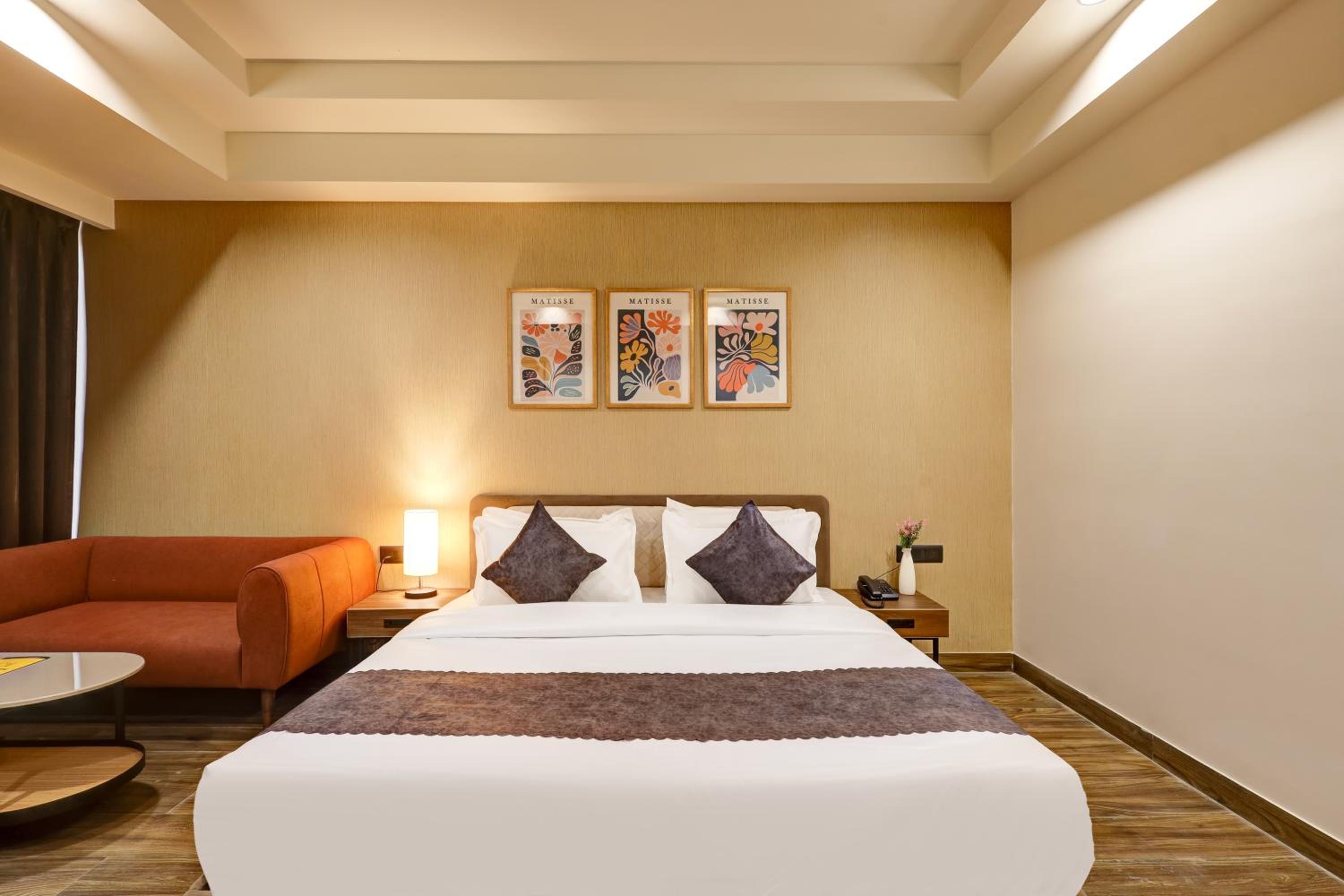 Day Use Room for 6 Hours, From 10 AM to 6 PM