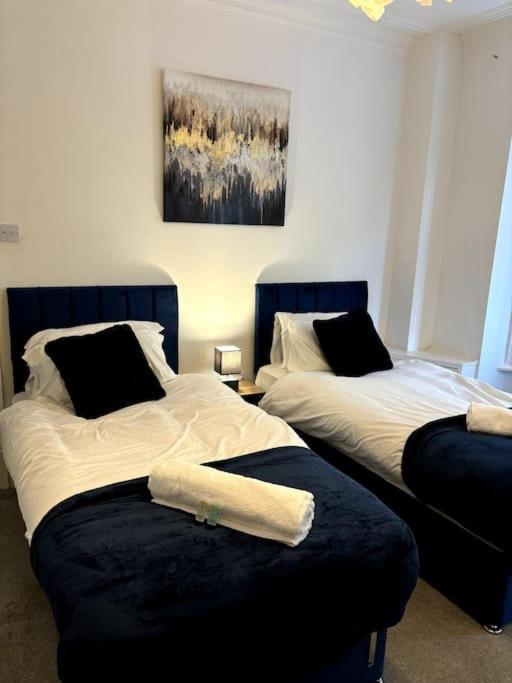 Apartment photo 2