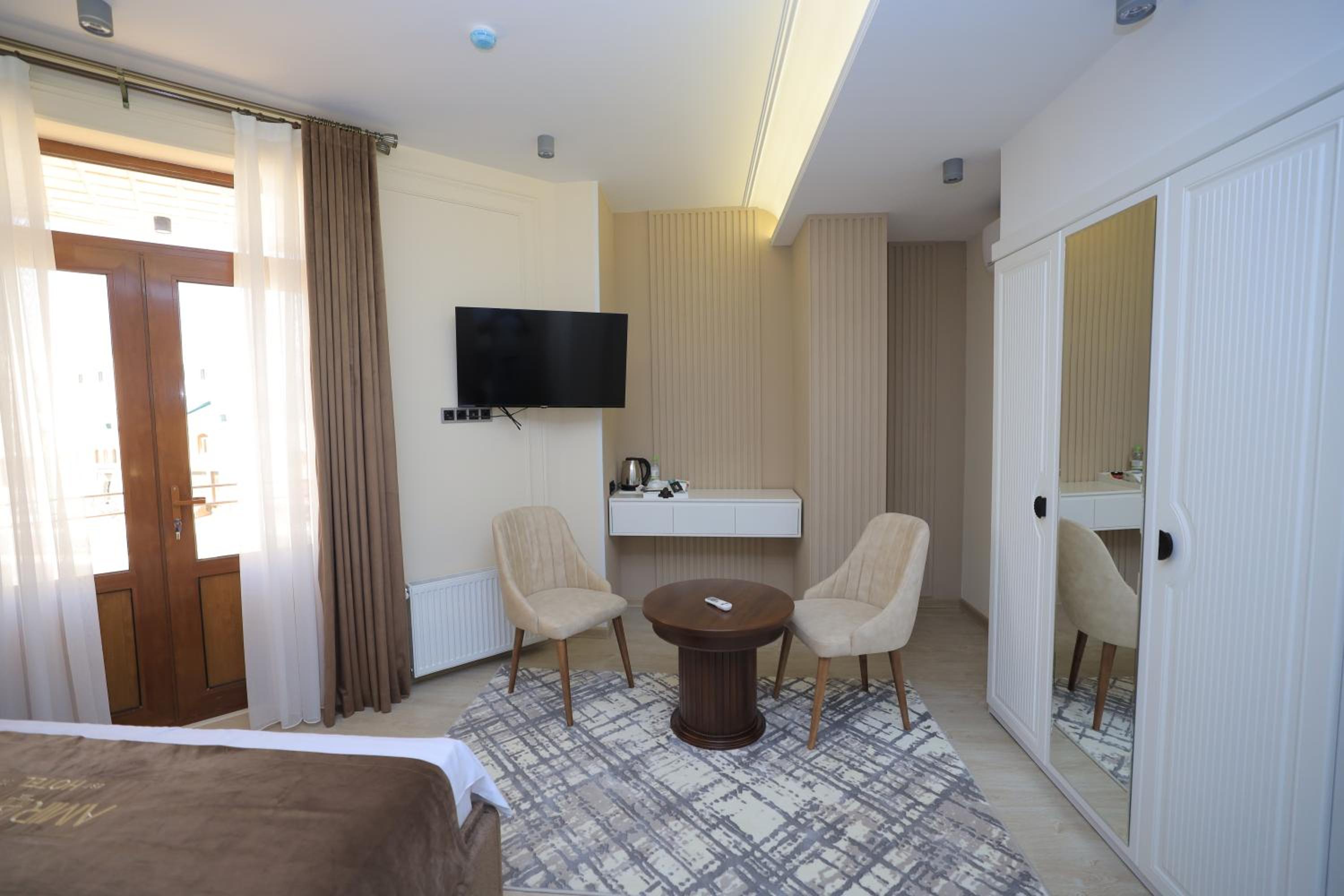Double Room - Photo 1