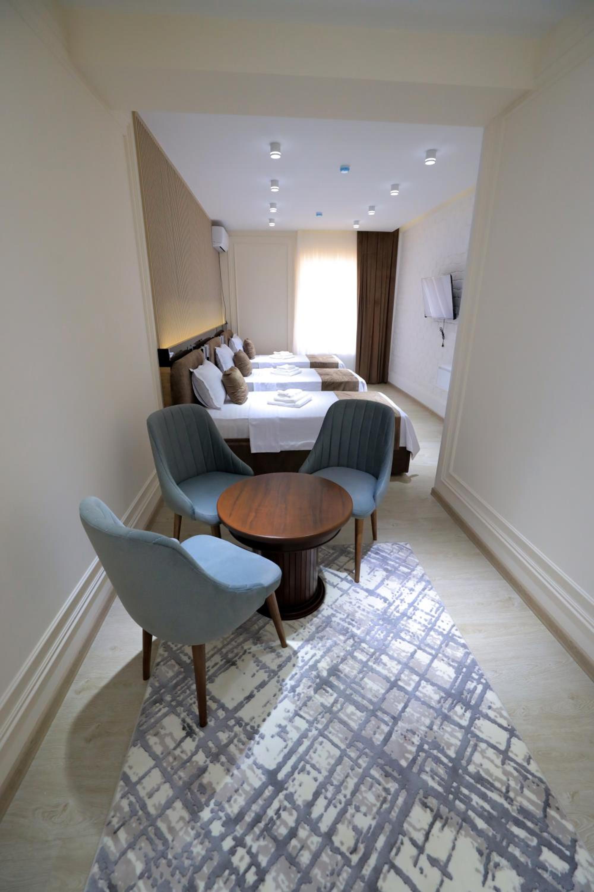 Triple Room - Photo 2