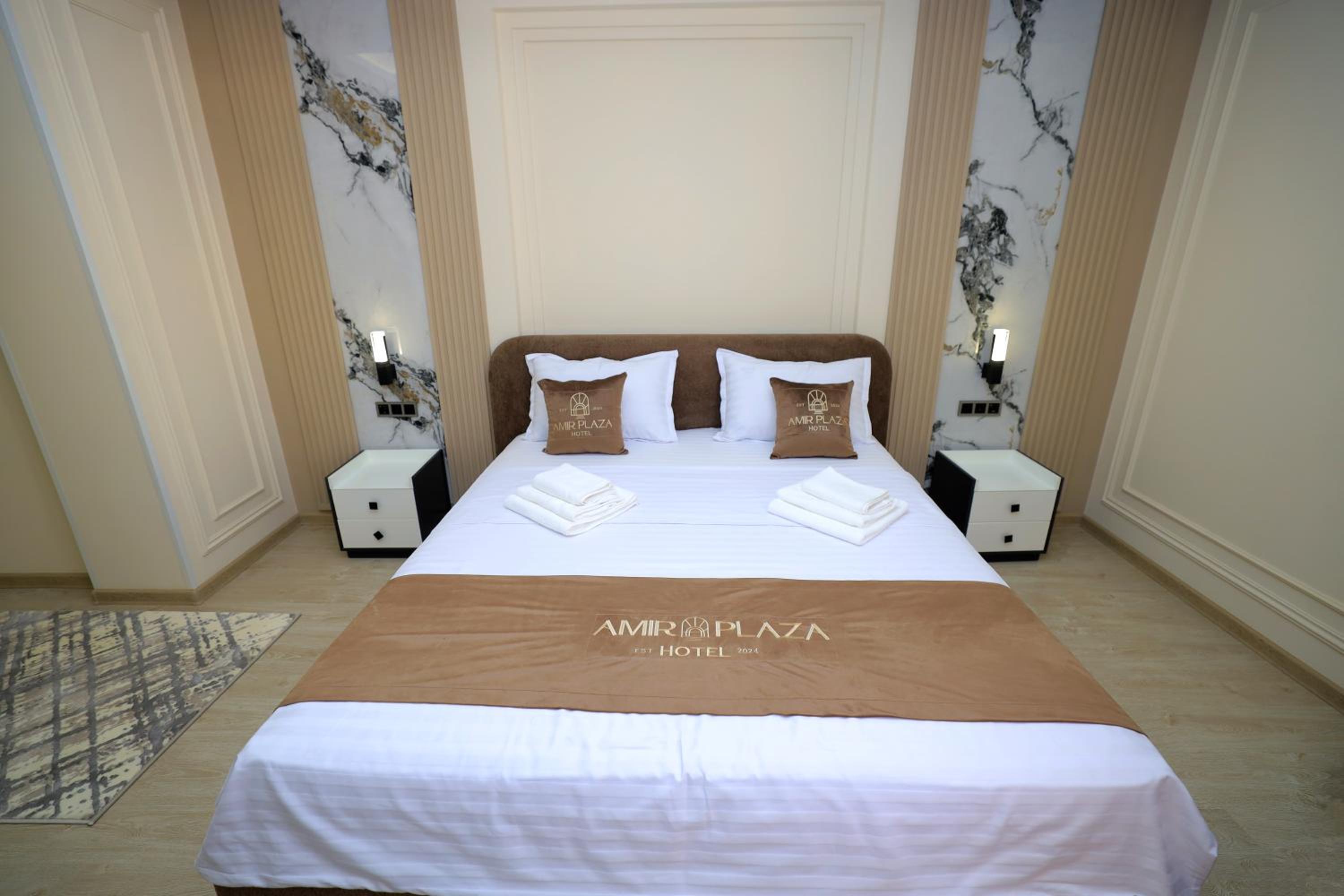 Double Room - Photo 12