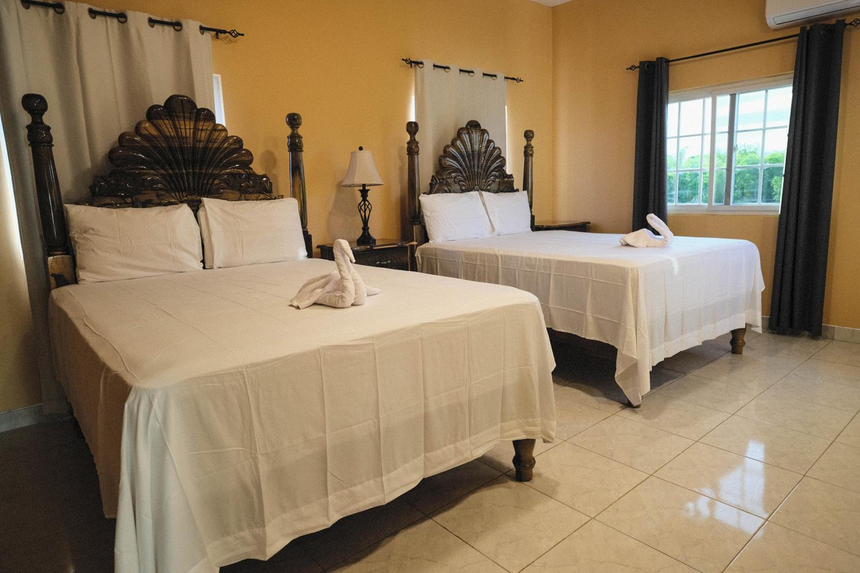 Quadruple Room with Balcony photo 2