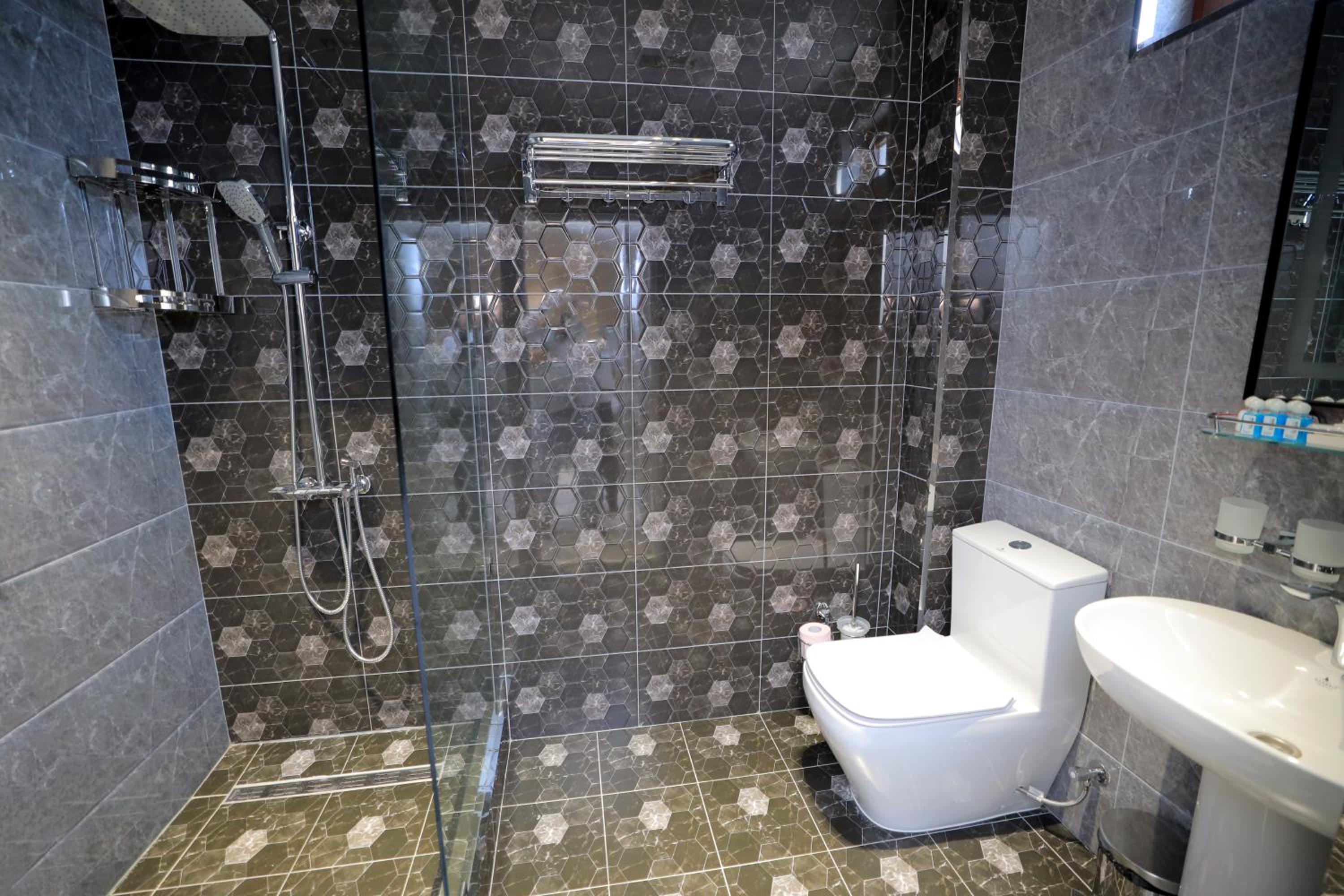 Double Room - Photo 19