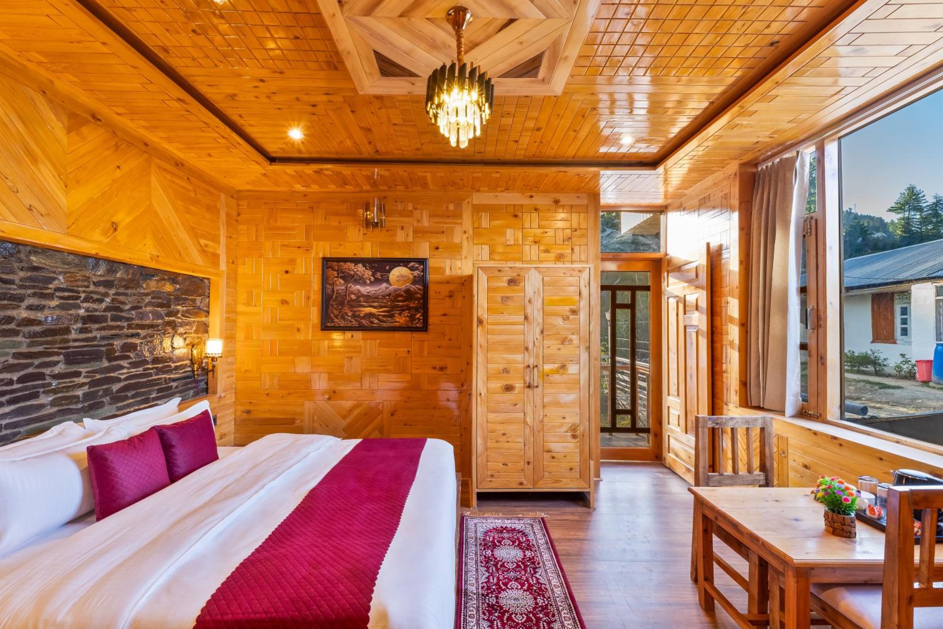 Double Room with Balcony - Photo 6