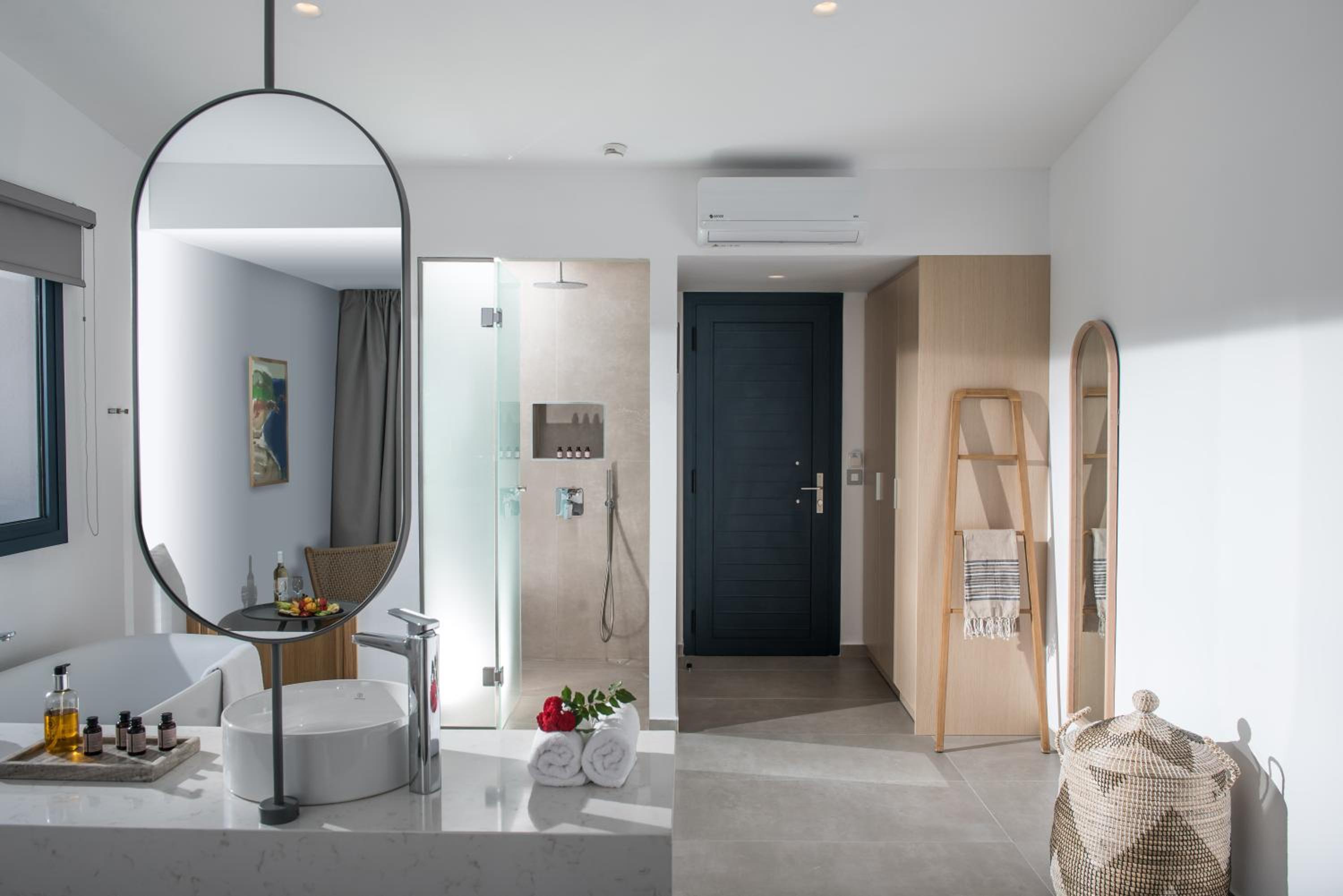 Double Room with Spa Bath - Photo 5