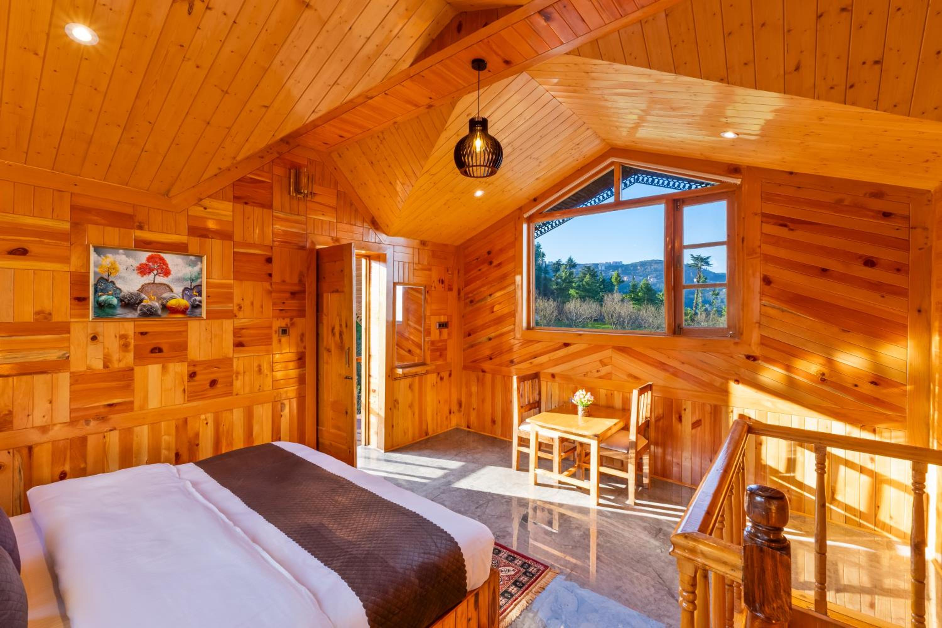 Family Room with Garden View - Photo 4