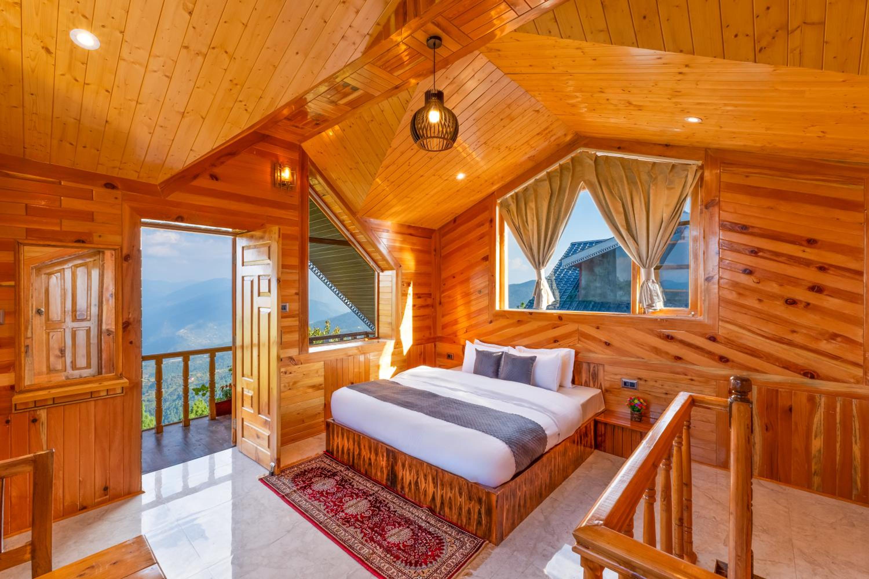 Family Room with Garden View - Photo 9
