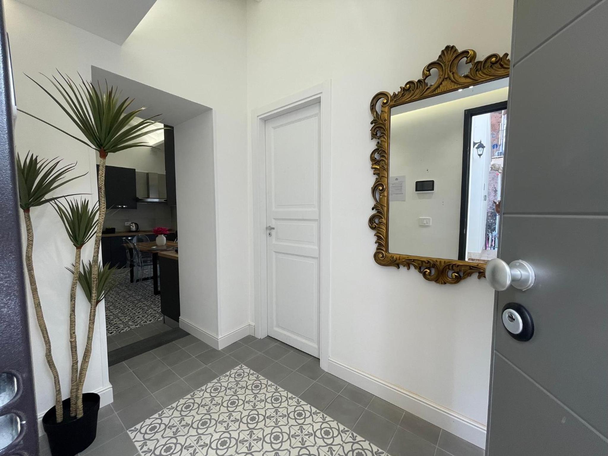 Appartamento con vista con balcone