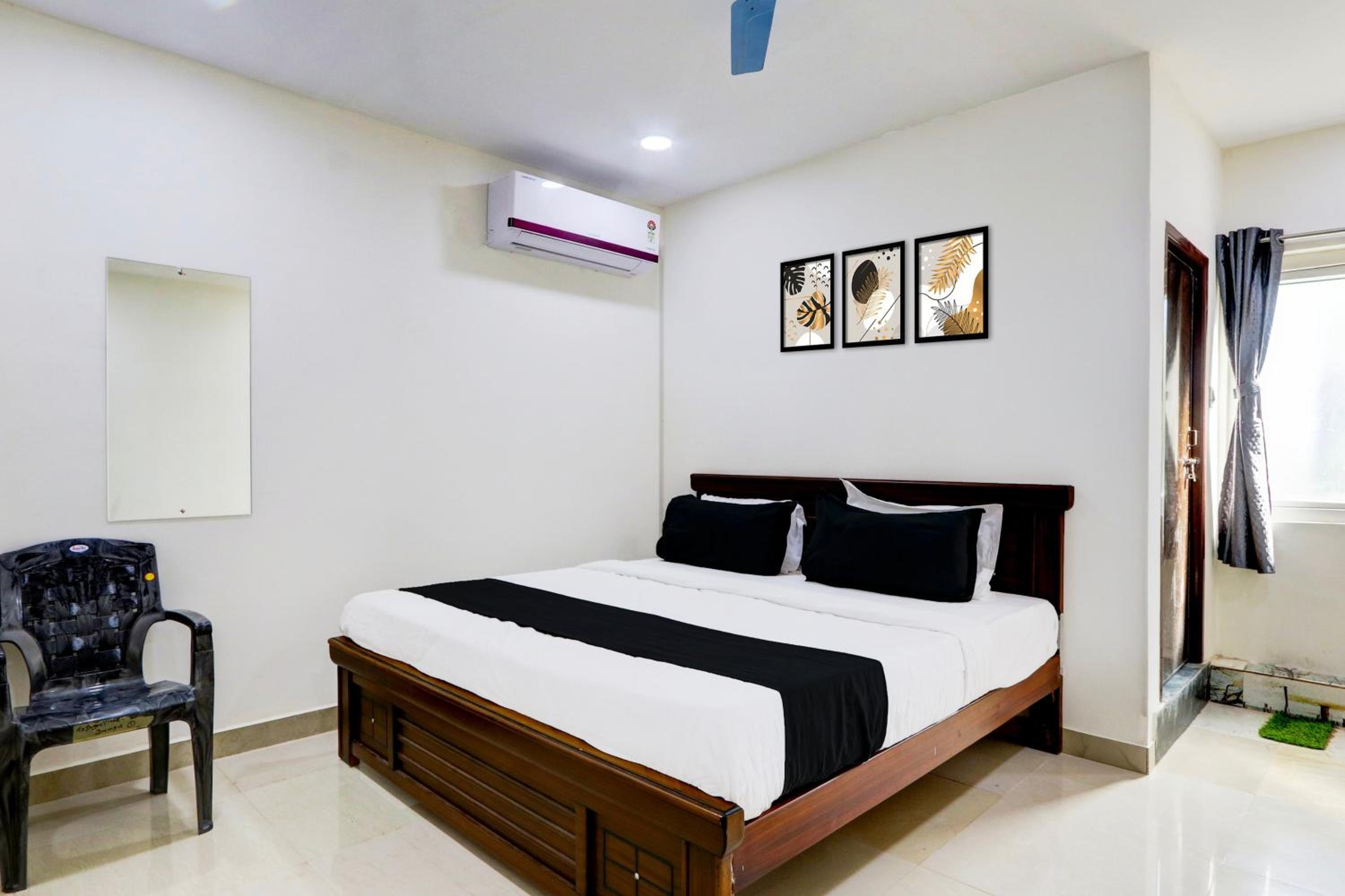 Classic Triple Room photo 1