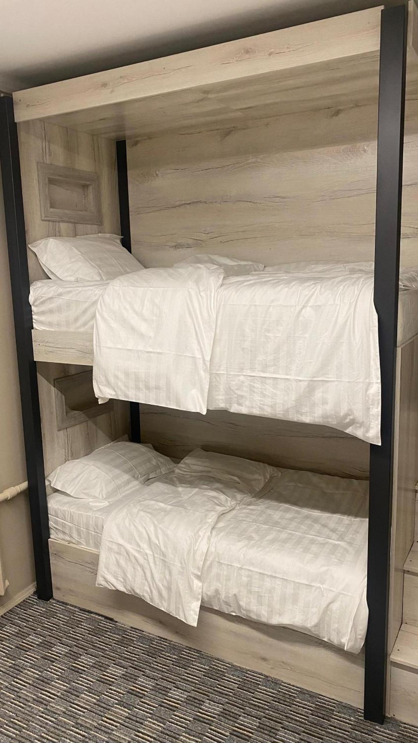 Bed in 6-Bed Female Dormitory Room photo 2