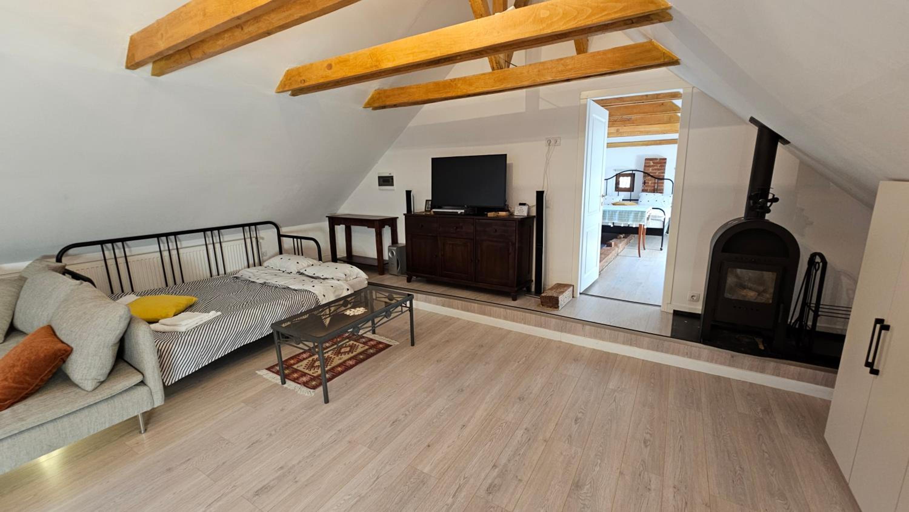 One-Bedroom Apartment With Terrace photo 2