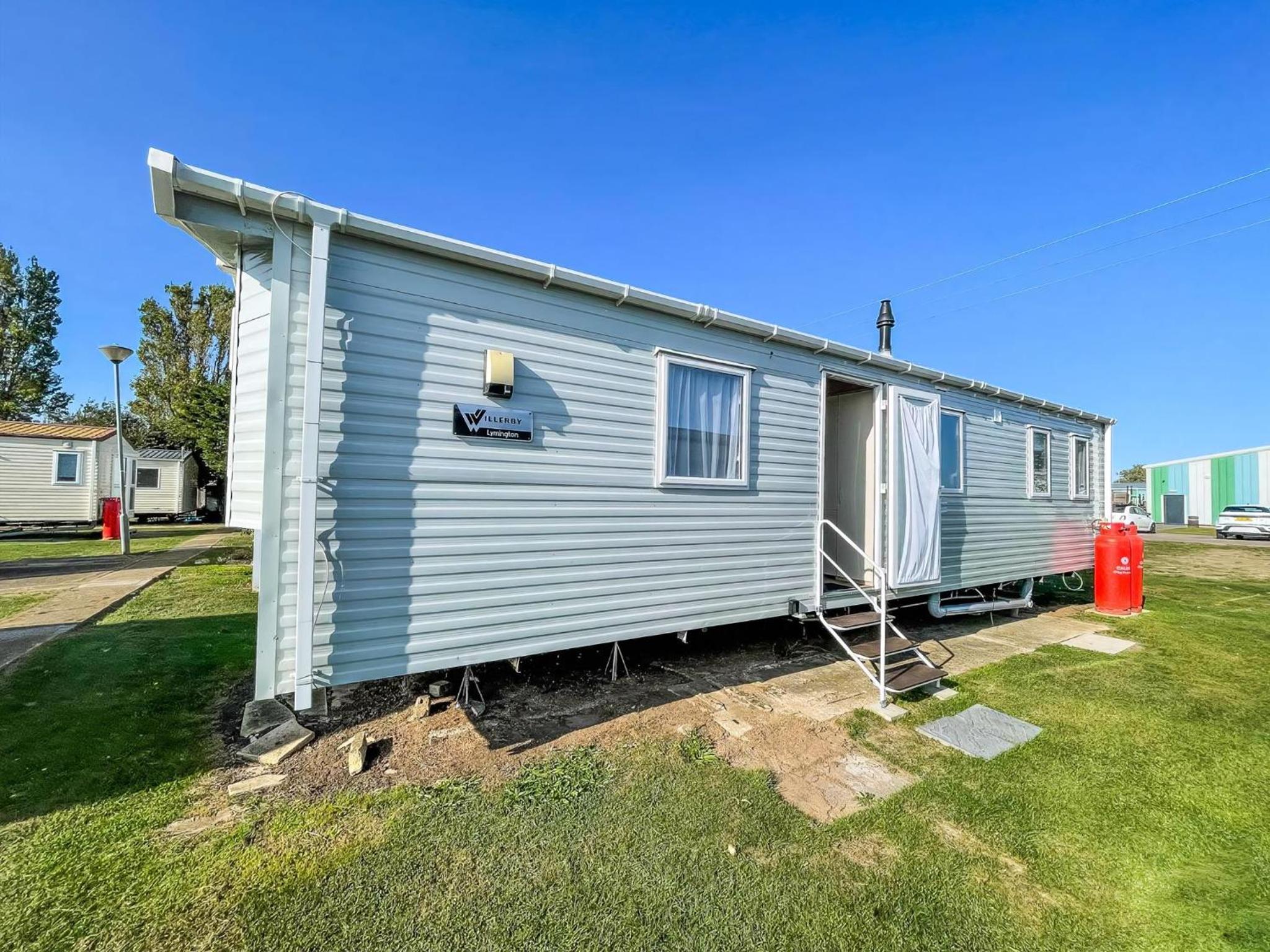 Mobile Home photo 2