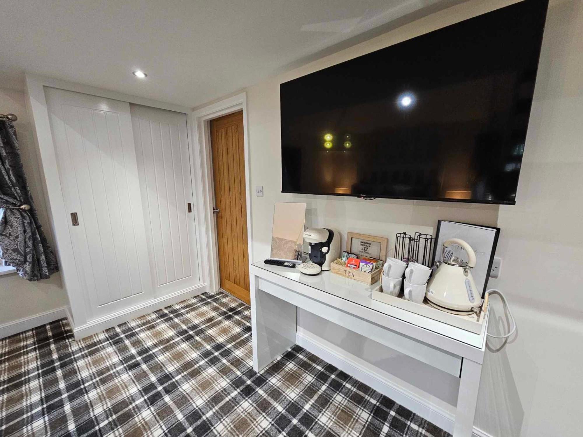 Deluxe Family Room photo 1