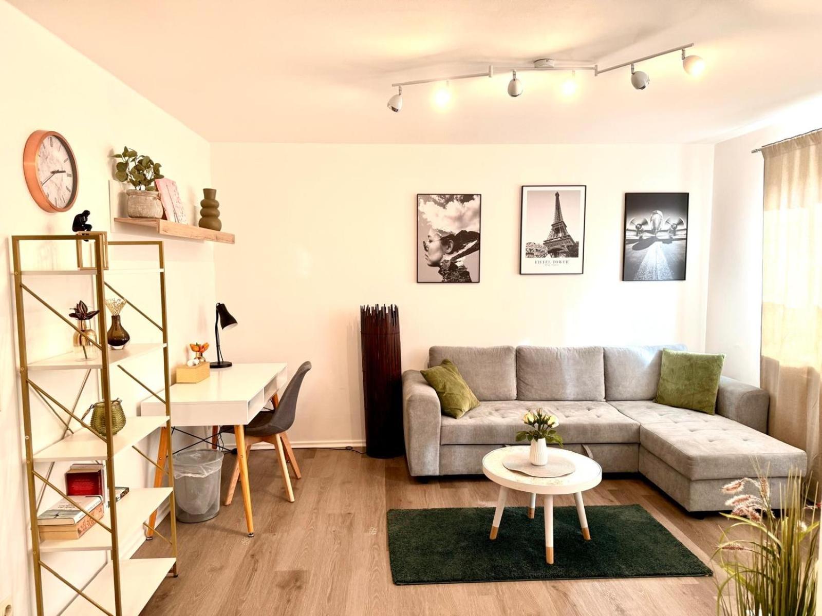One-Bedroom Apartment photo 2