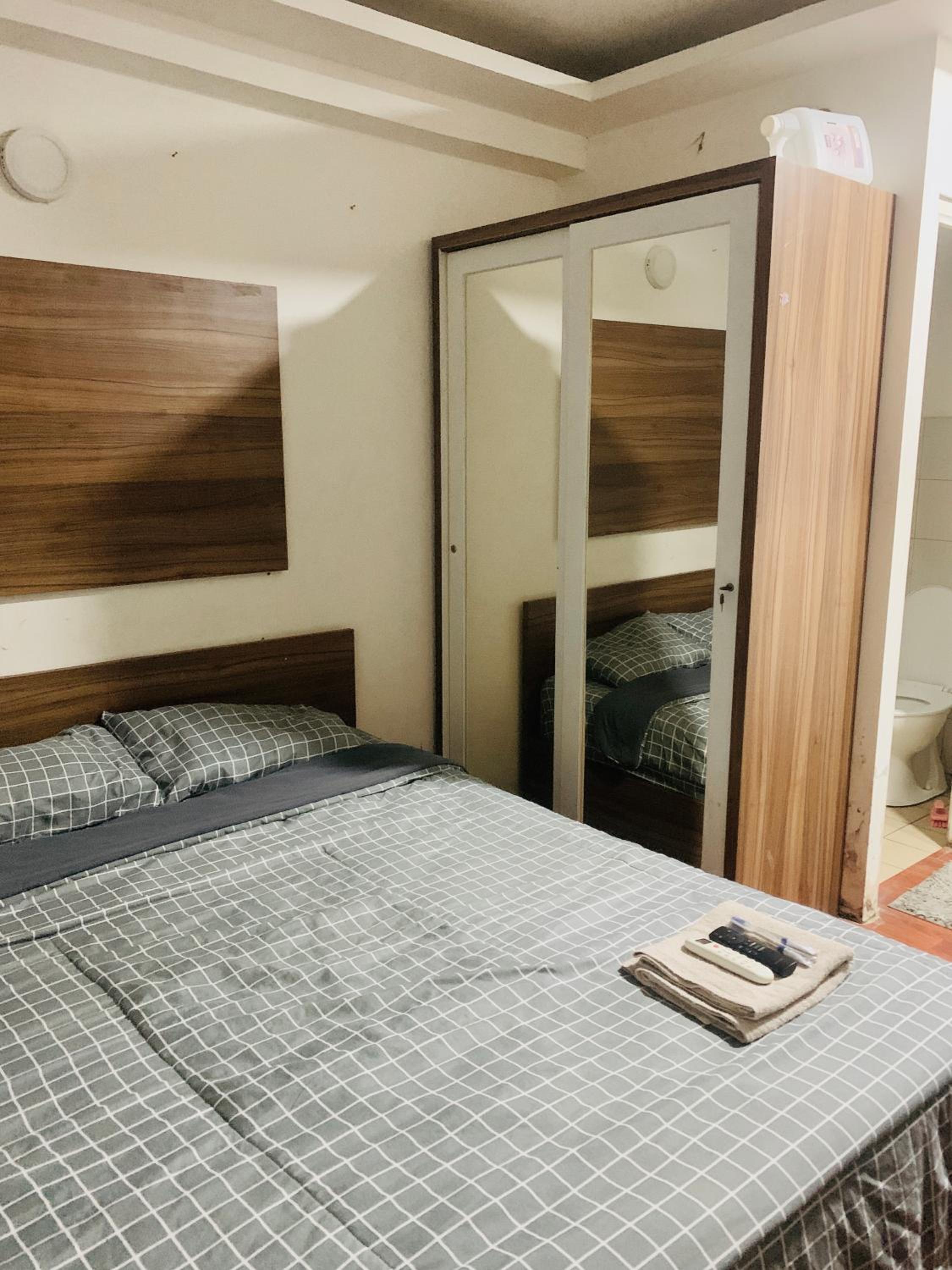 One-Bedroom Apartment photo 3