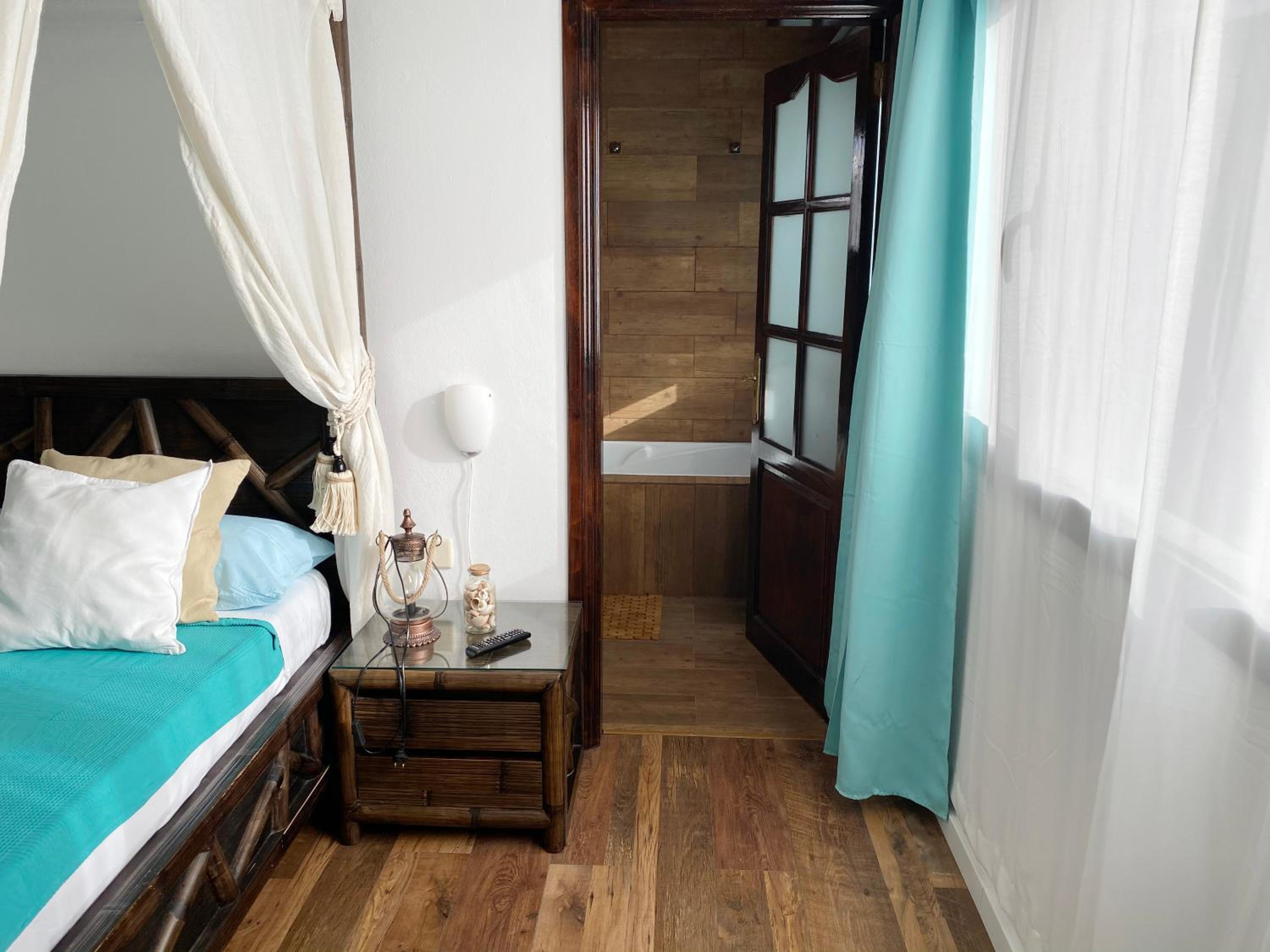 Habitación Doble Deluxe con Bañera de Hidromasaje