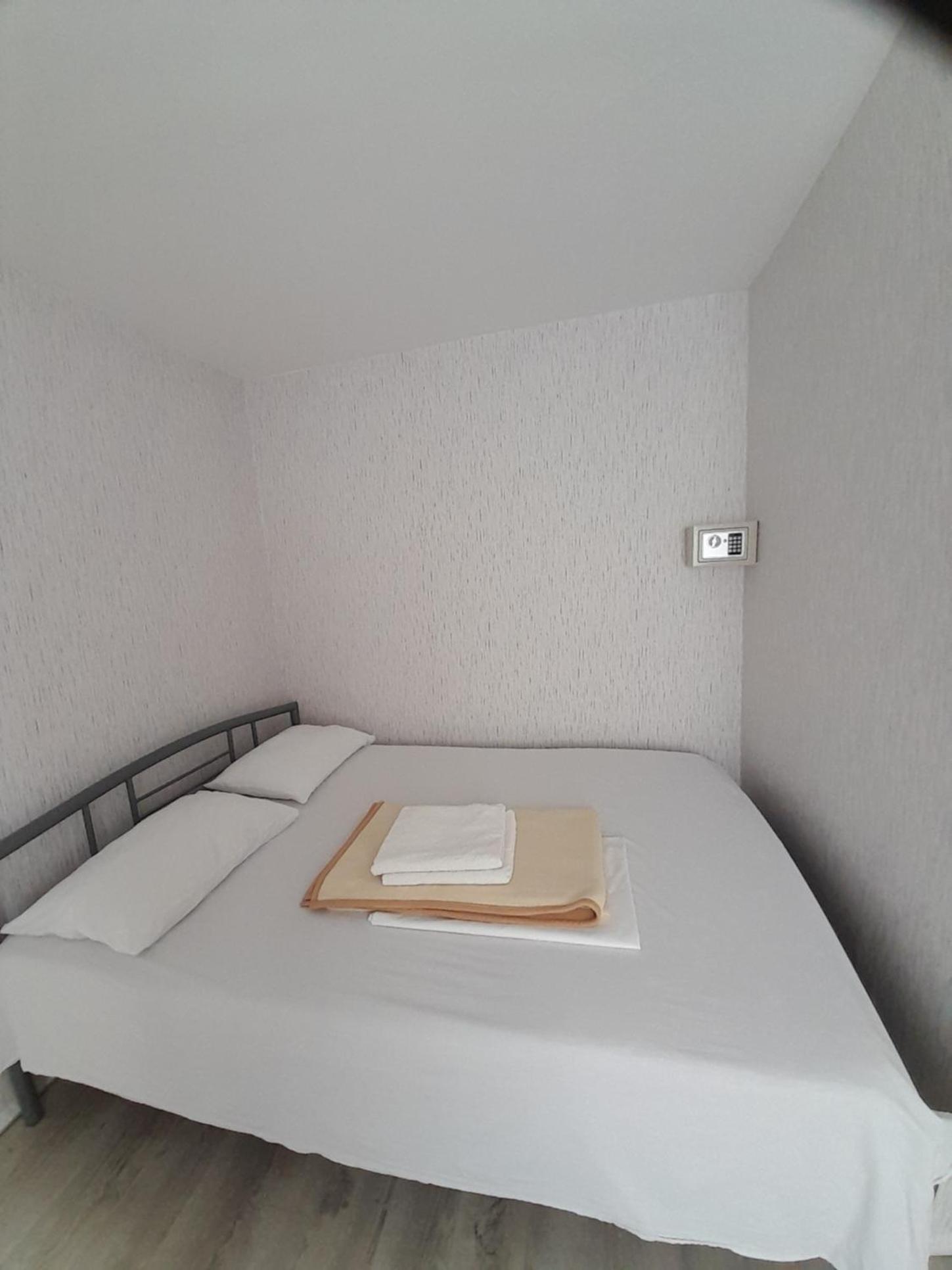 Standard Triple Room with Sea View