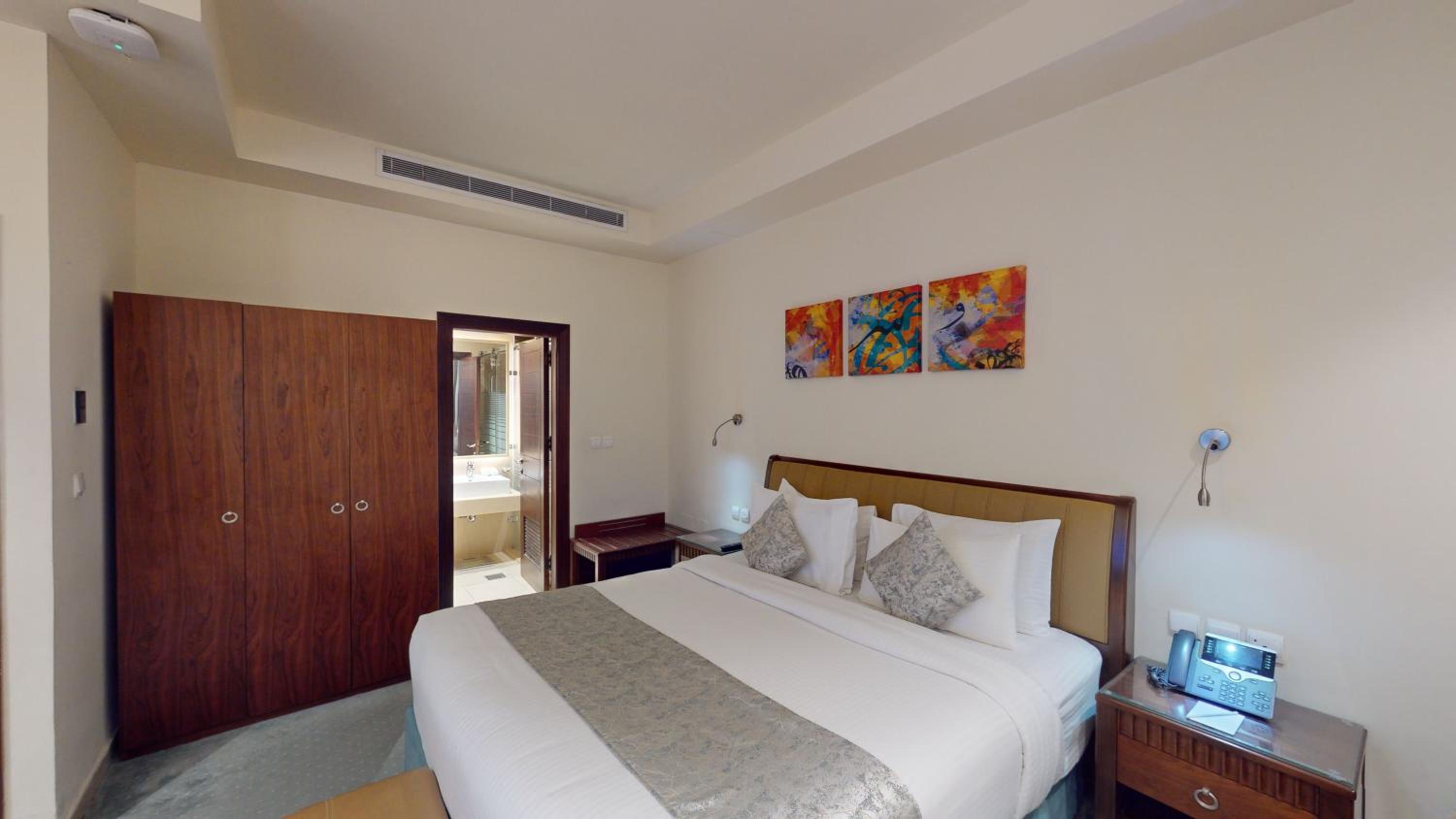 Three-Bedroom Villa photo 2
