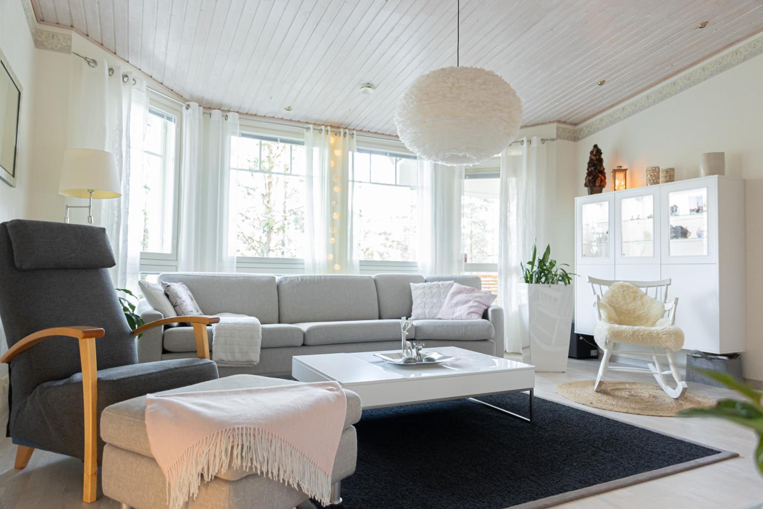 Villa photo 1