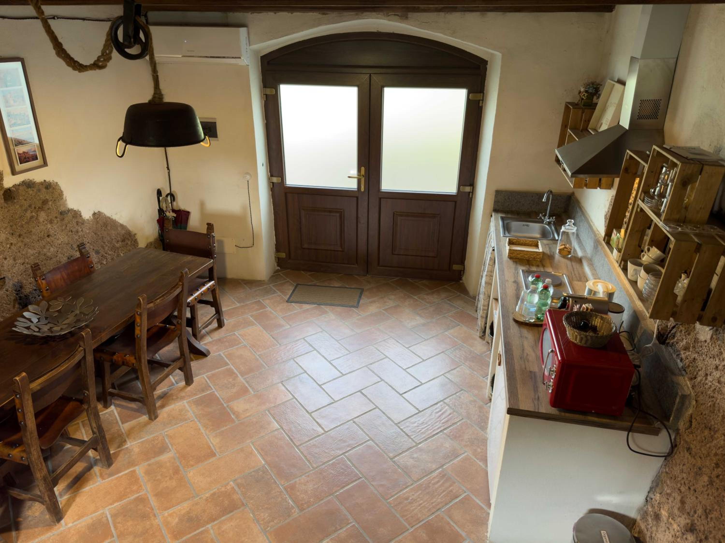 Maisonette photo 2