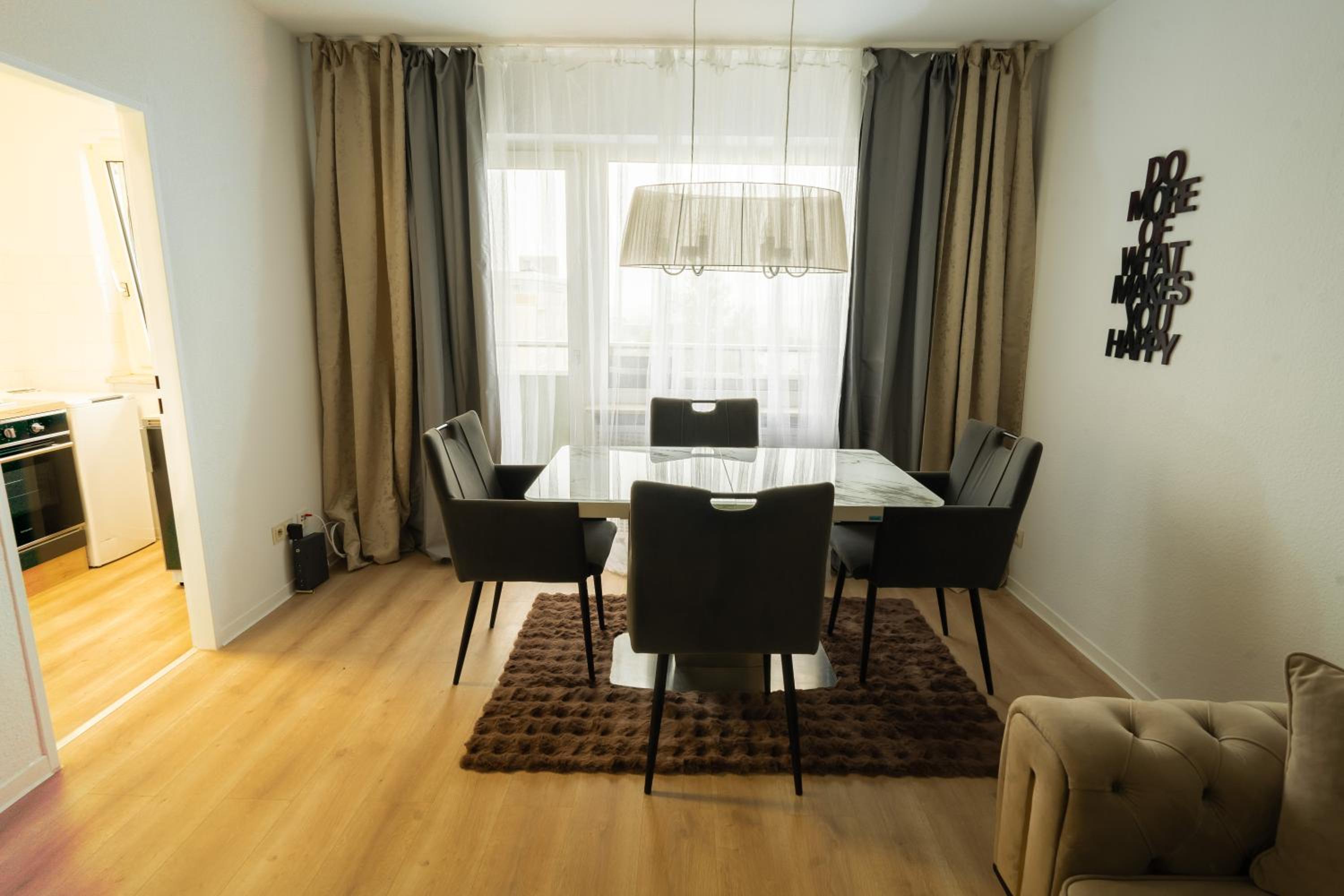 One-Bedroom Apartment photo 2