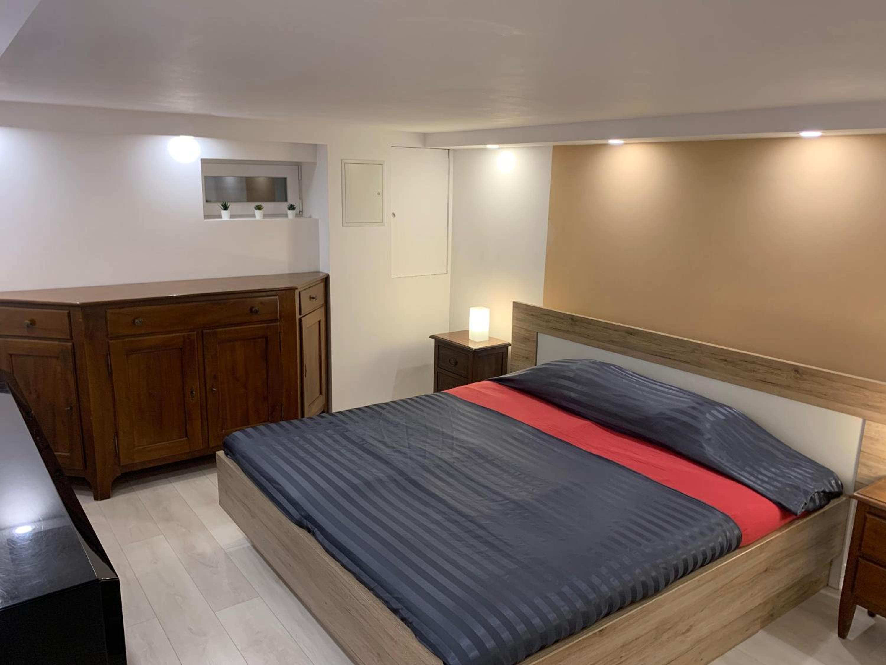 Two-Bedroom Deluxe Apartment with Garden View photo 1