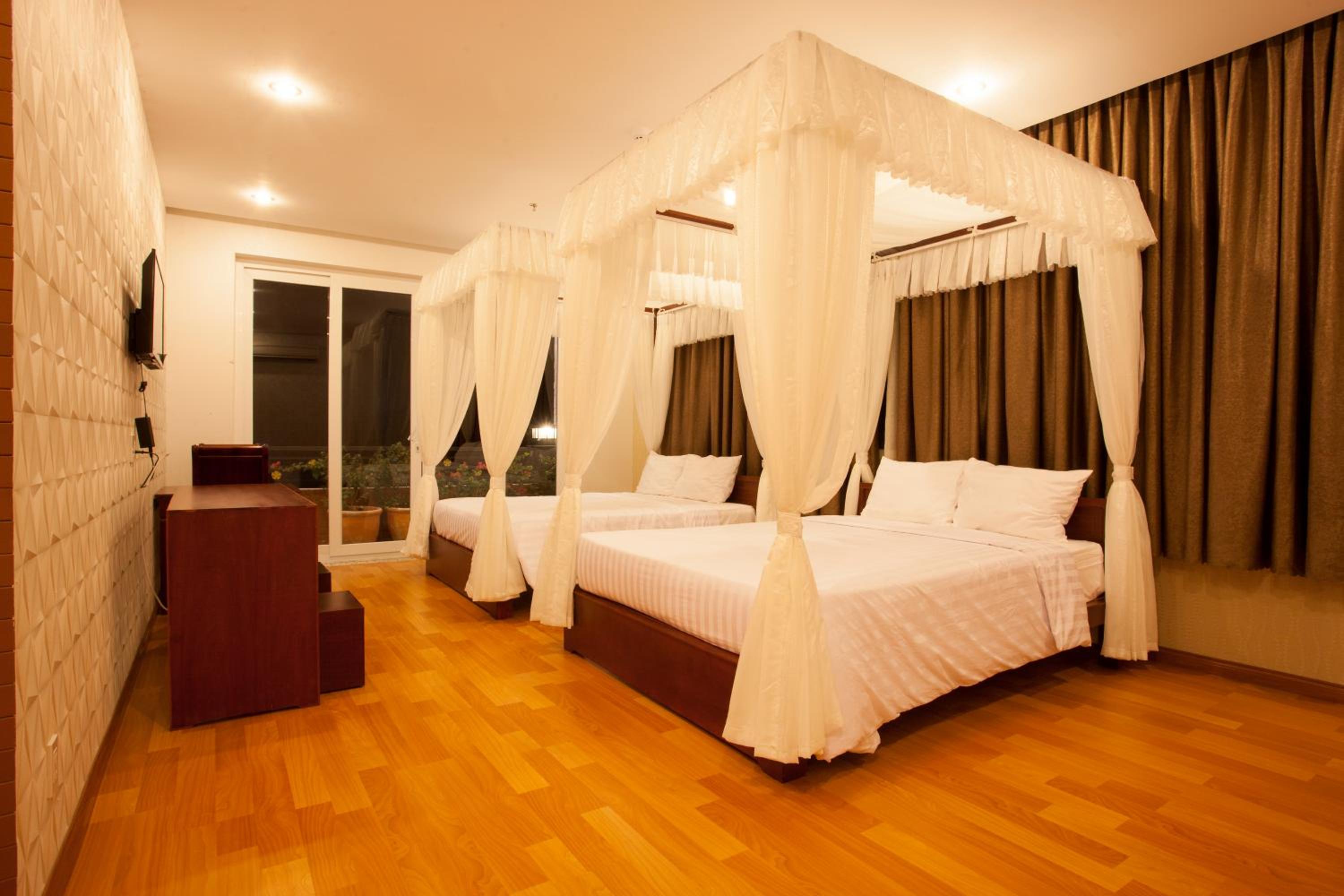Deluxe Triple Room photo 2