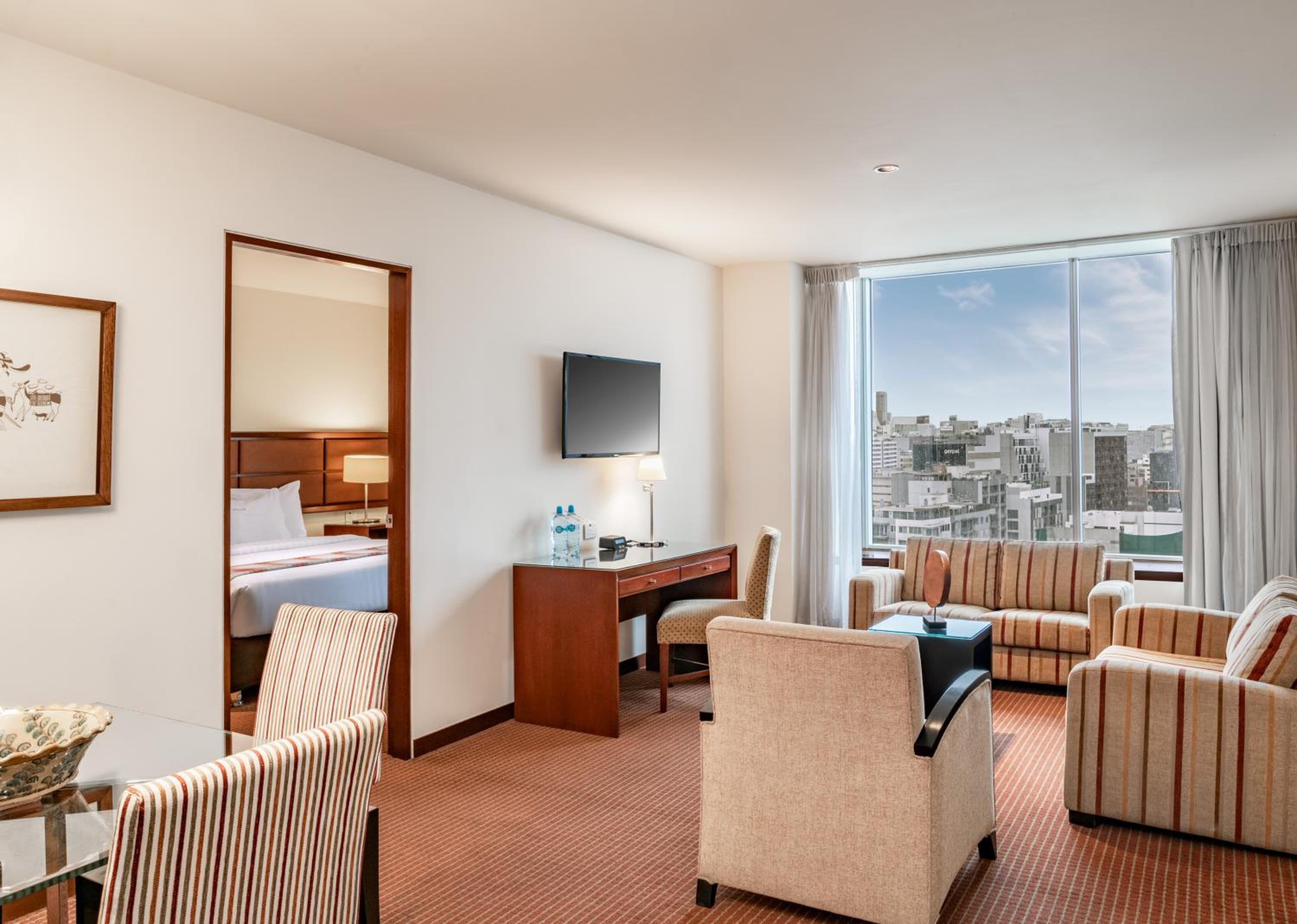Superior Suite - Photo 2