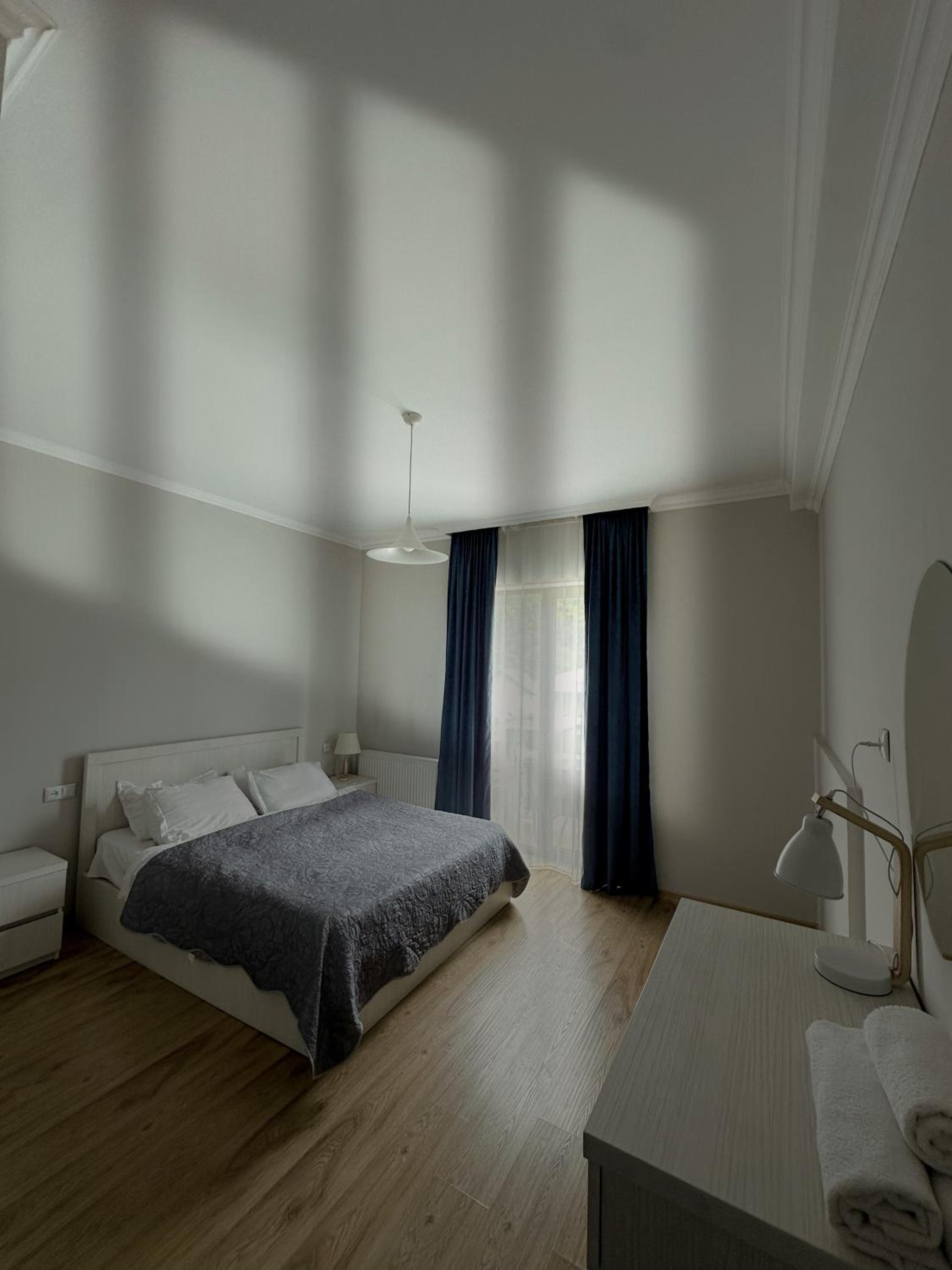 King Room with Mountain View