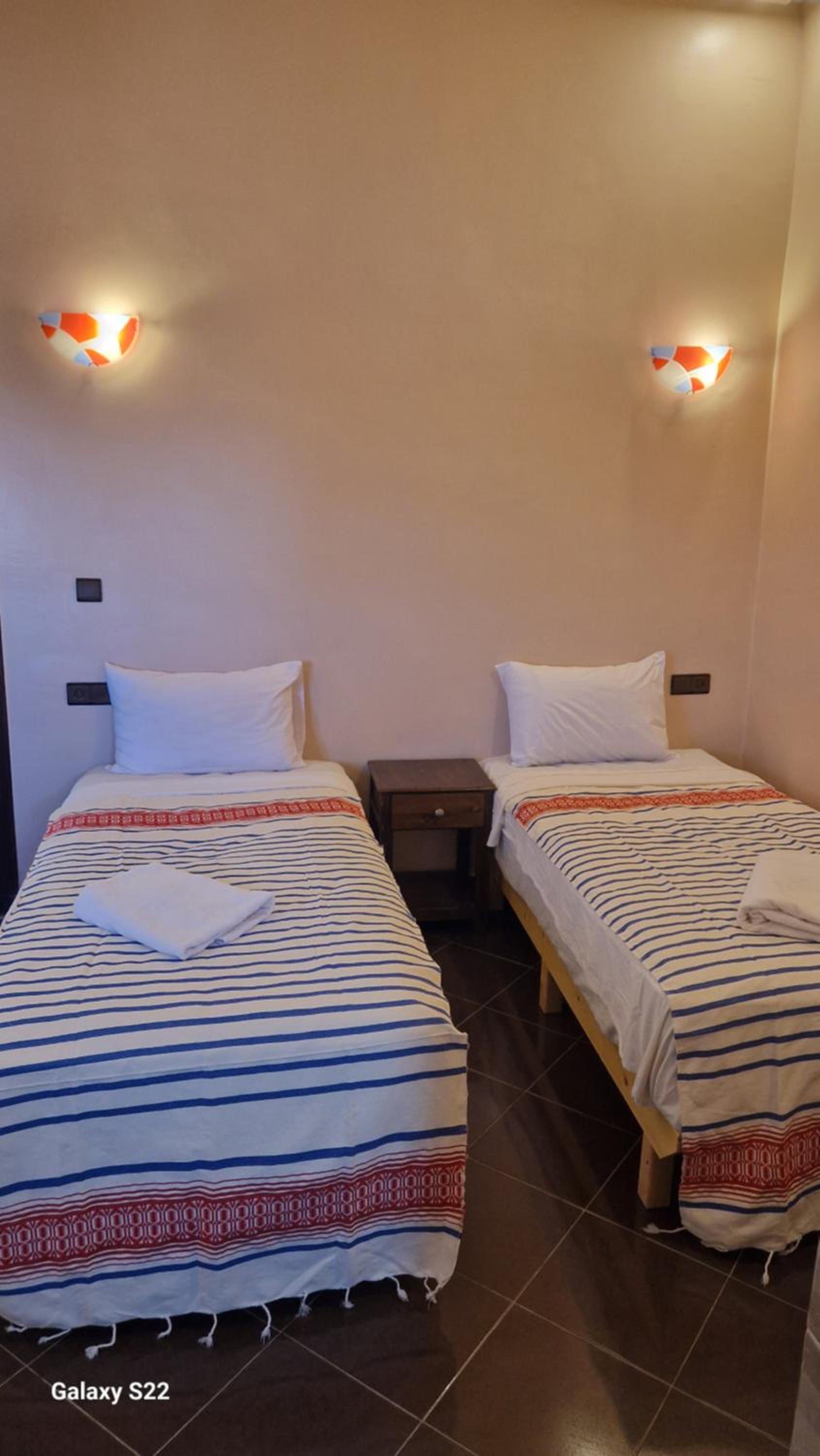 Double Room - Photo 11