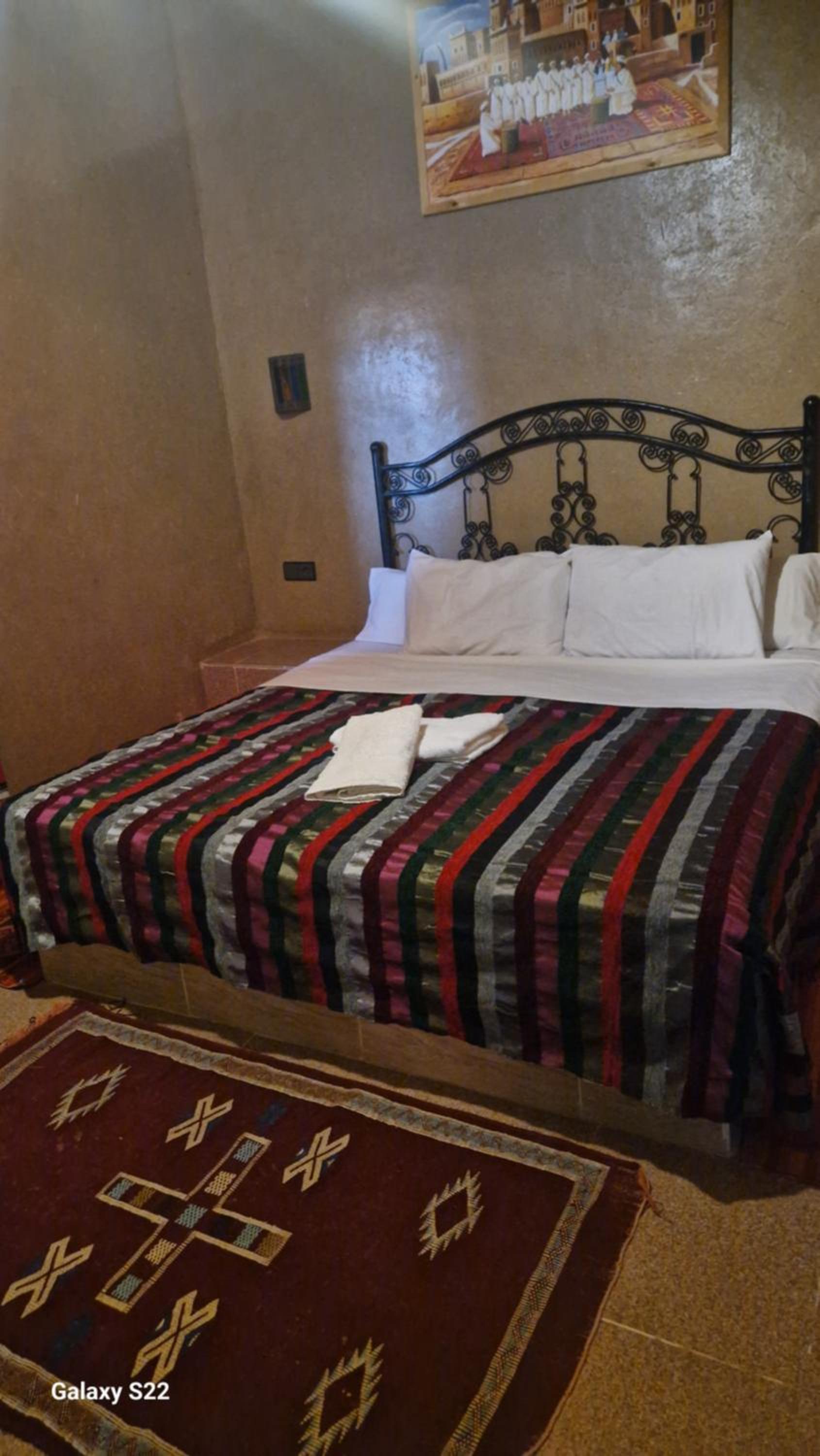 Double Room - Photo 10