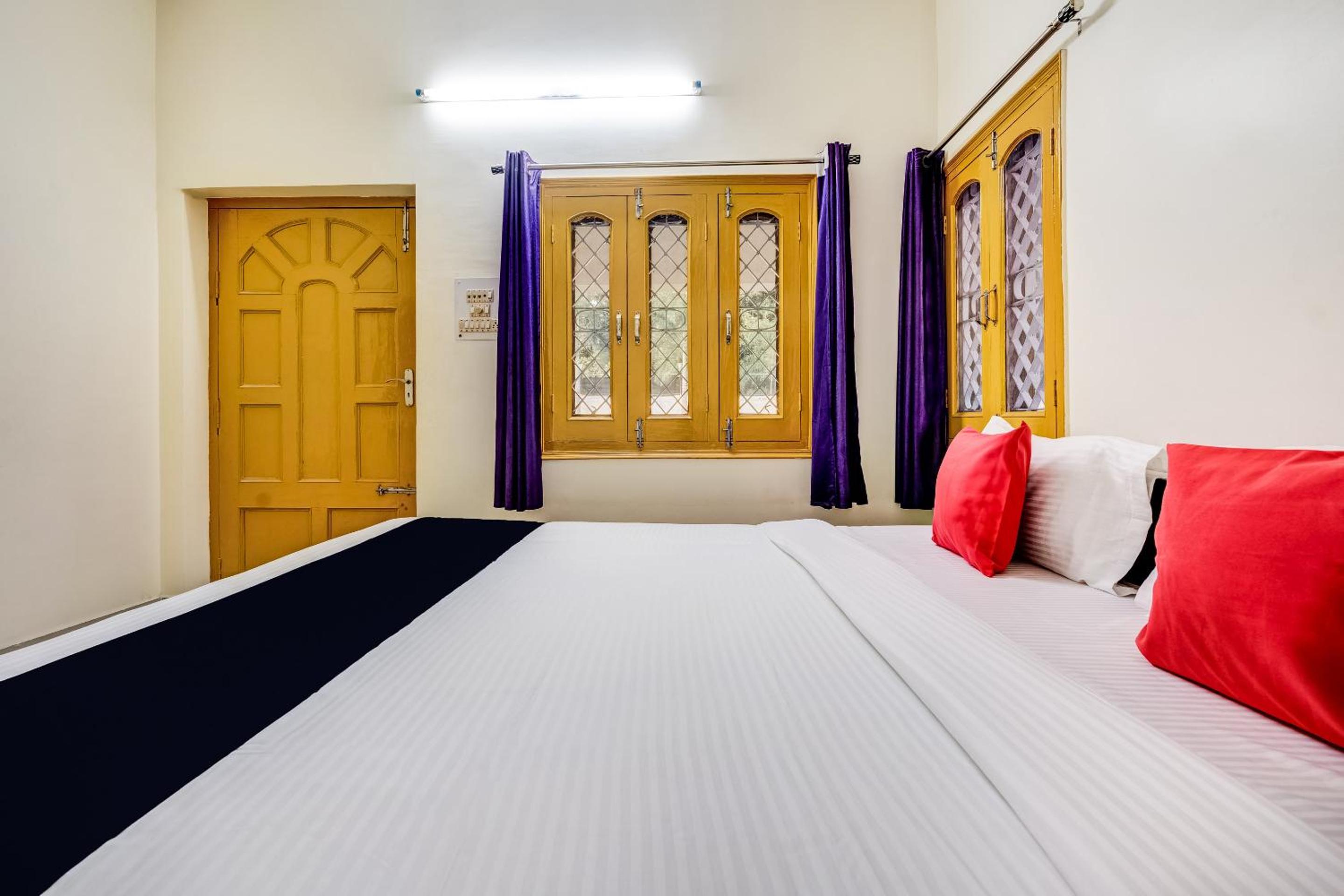 Small Double Room photo 3