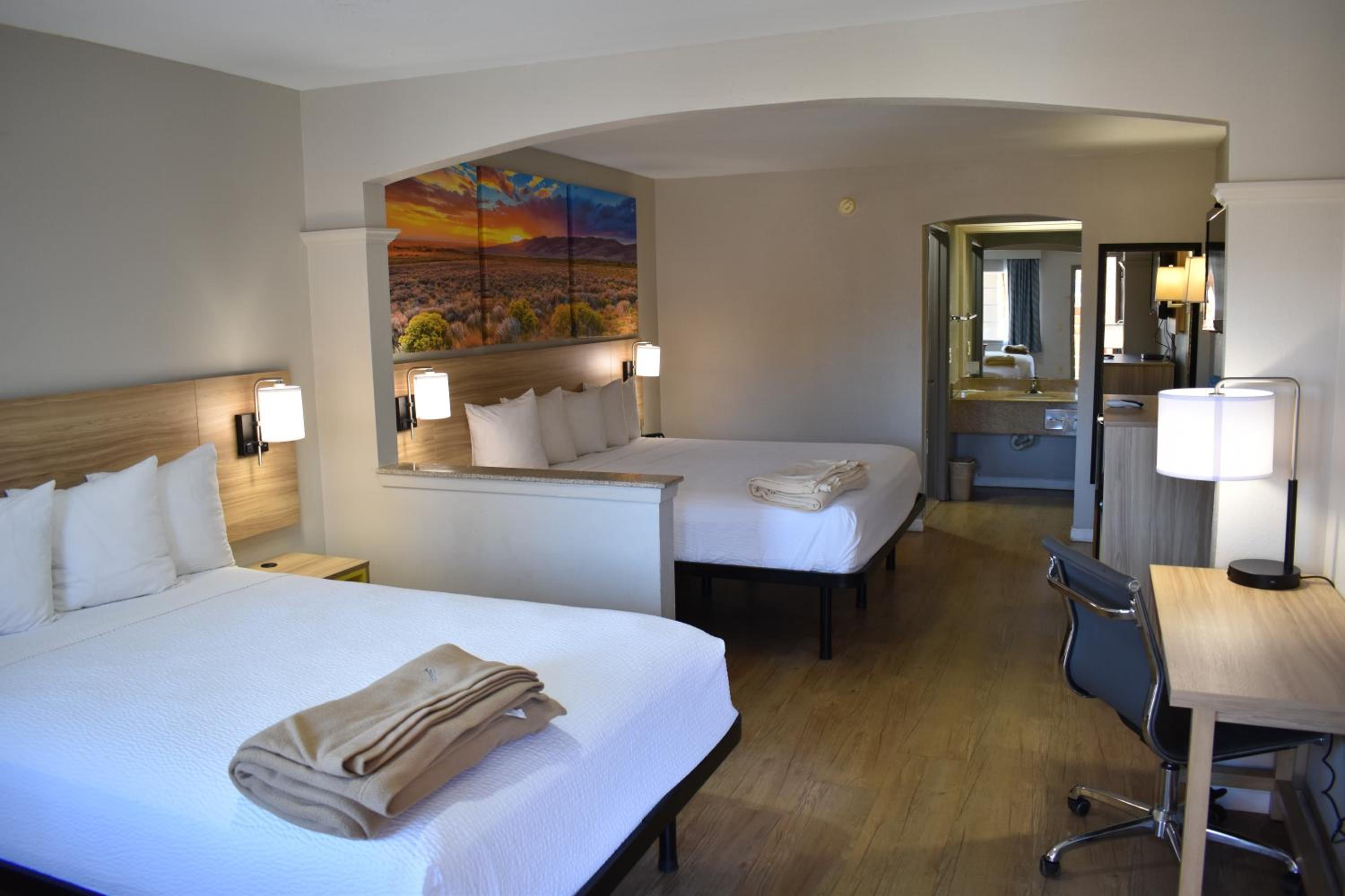 Studio Suite - Non-Smoking - Photo 2